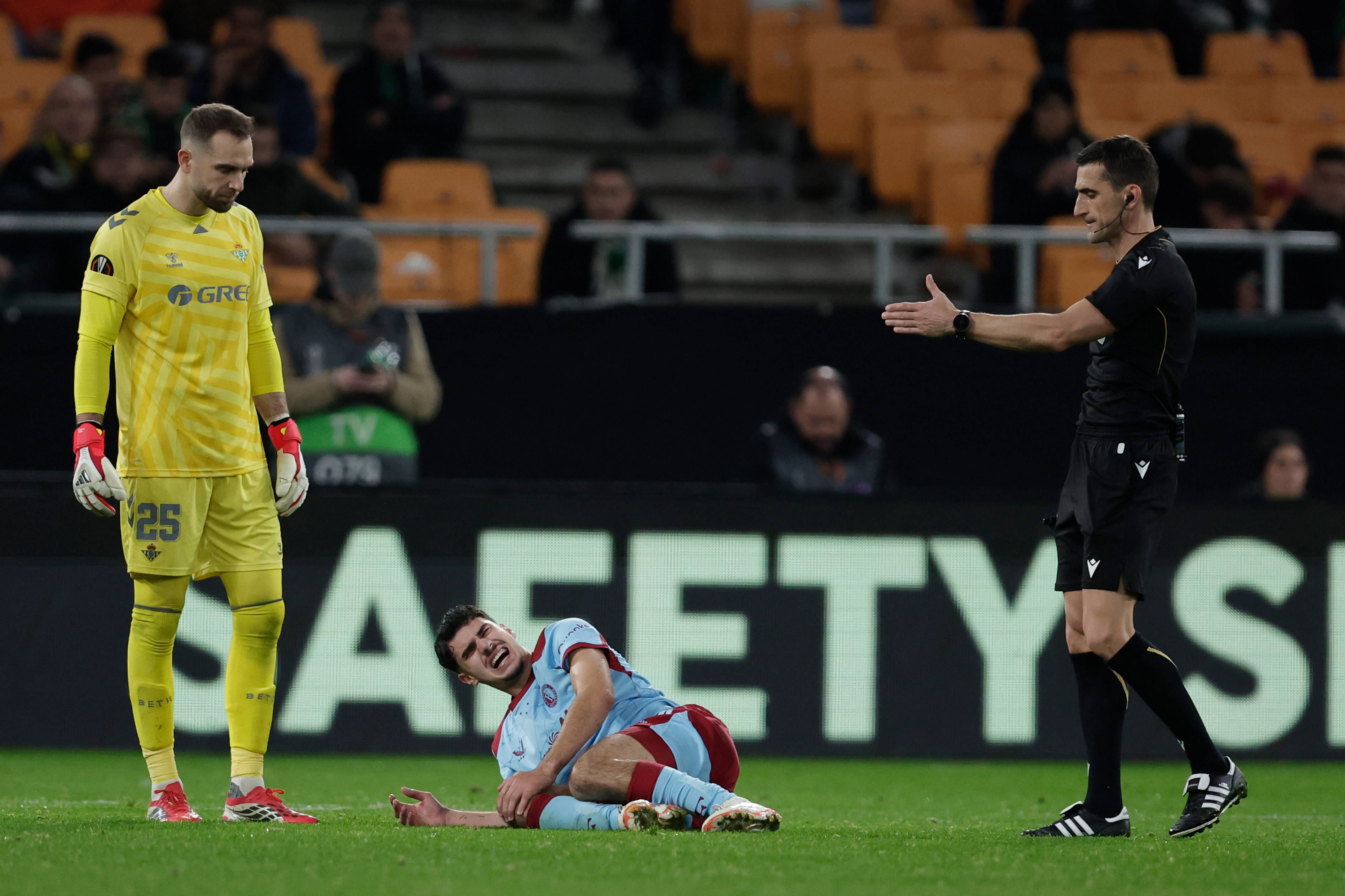 Blessure Shaqueel van Persie