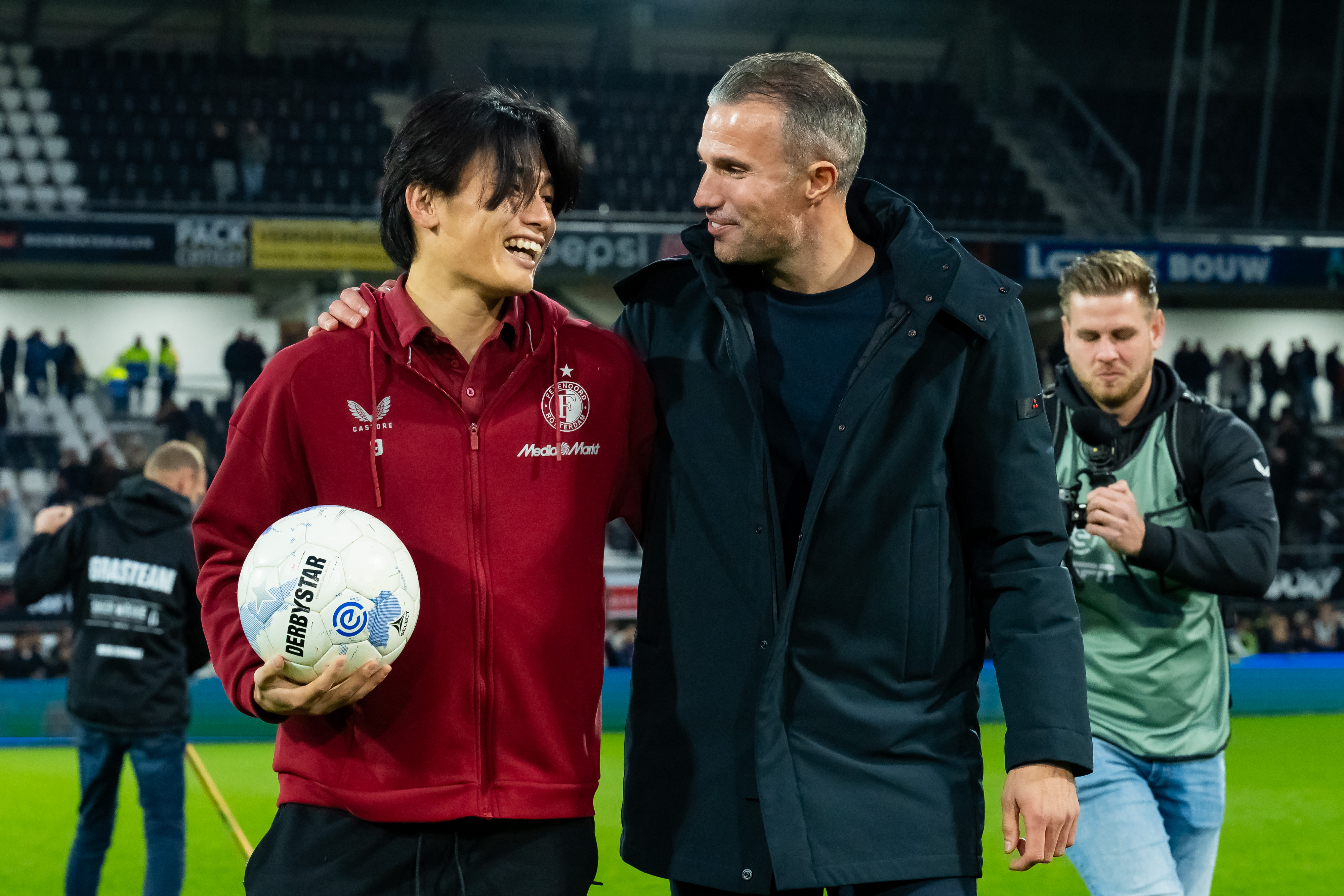Ueda en van Persie