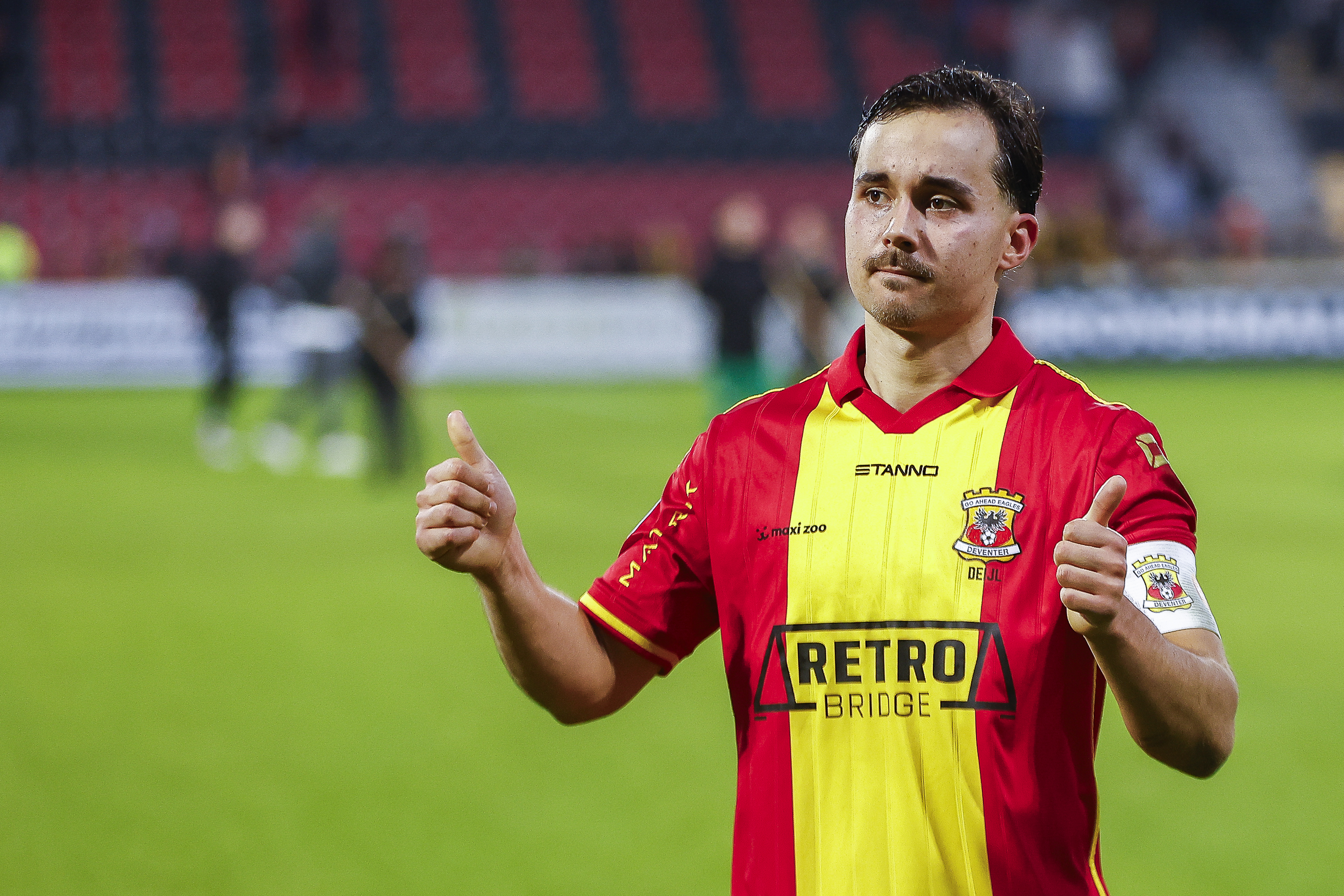 Feyenoord zet door en meldt zich met bod voor Mats Deijl