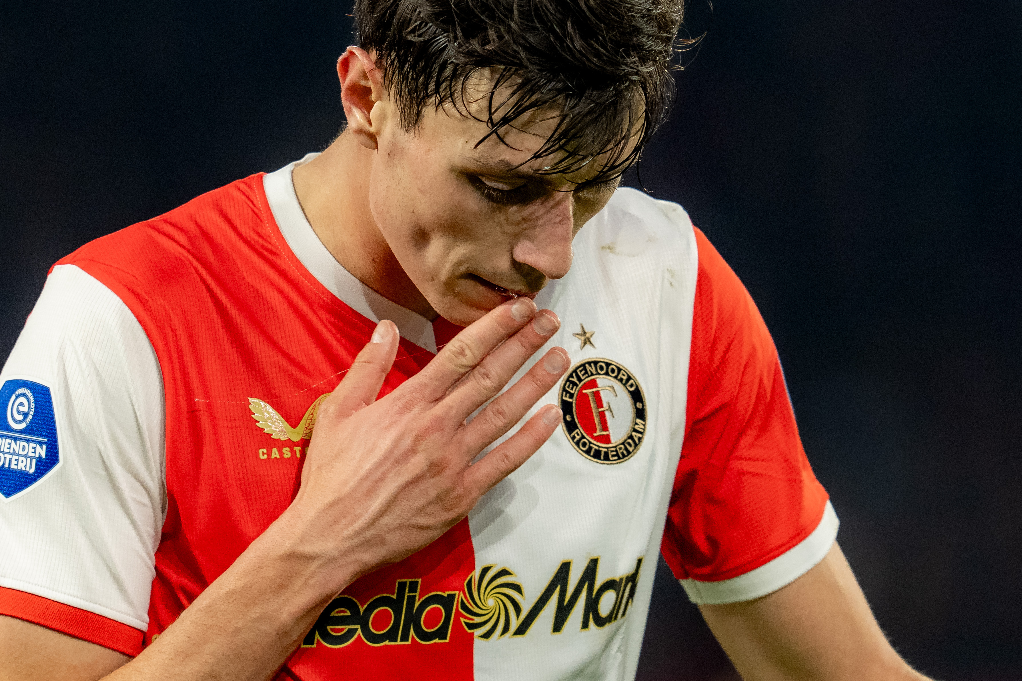 Ahmedhodzic haalt uit naar geruchten rond Van Persie: “Totale onzin”