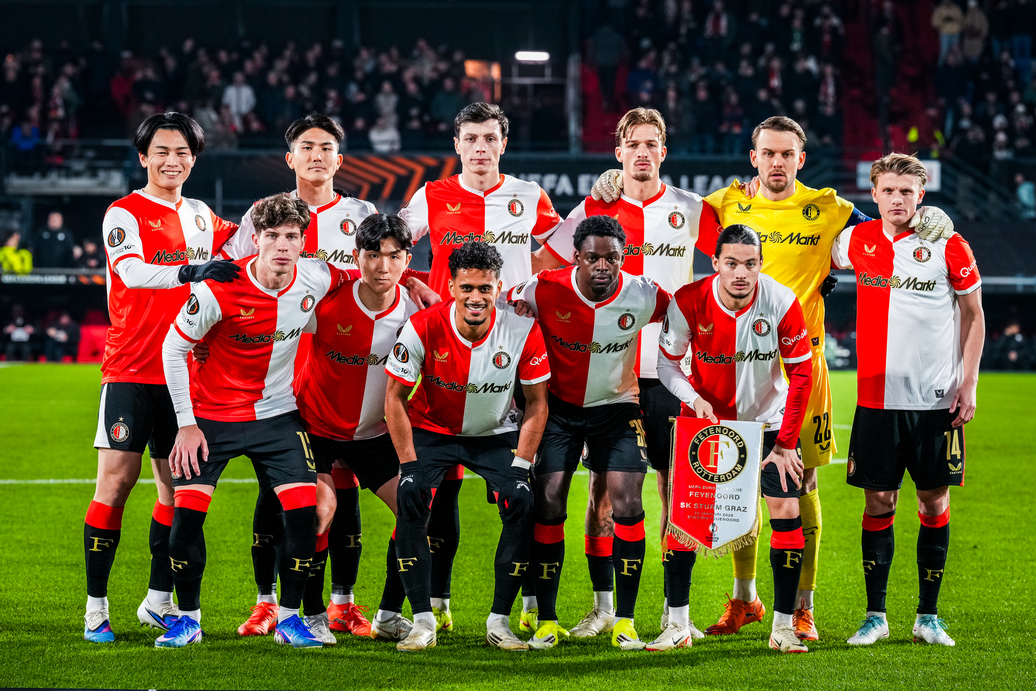 Dit is hoe Feyenoord het Europa League-avontuur alsnog een miraculeus vervolg kan geven