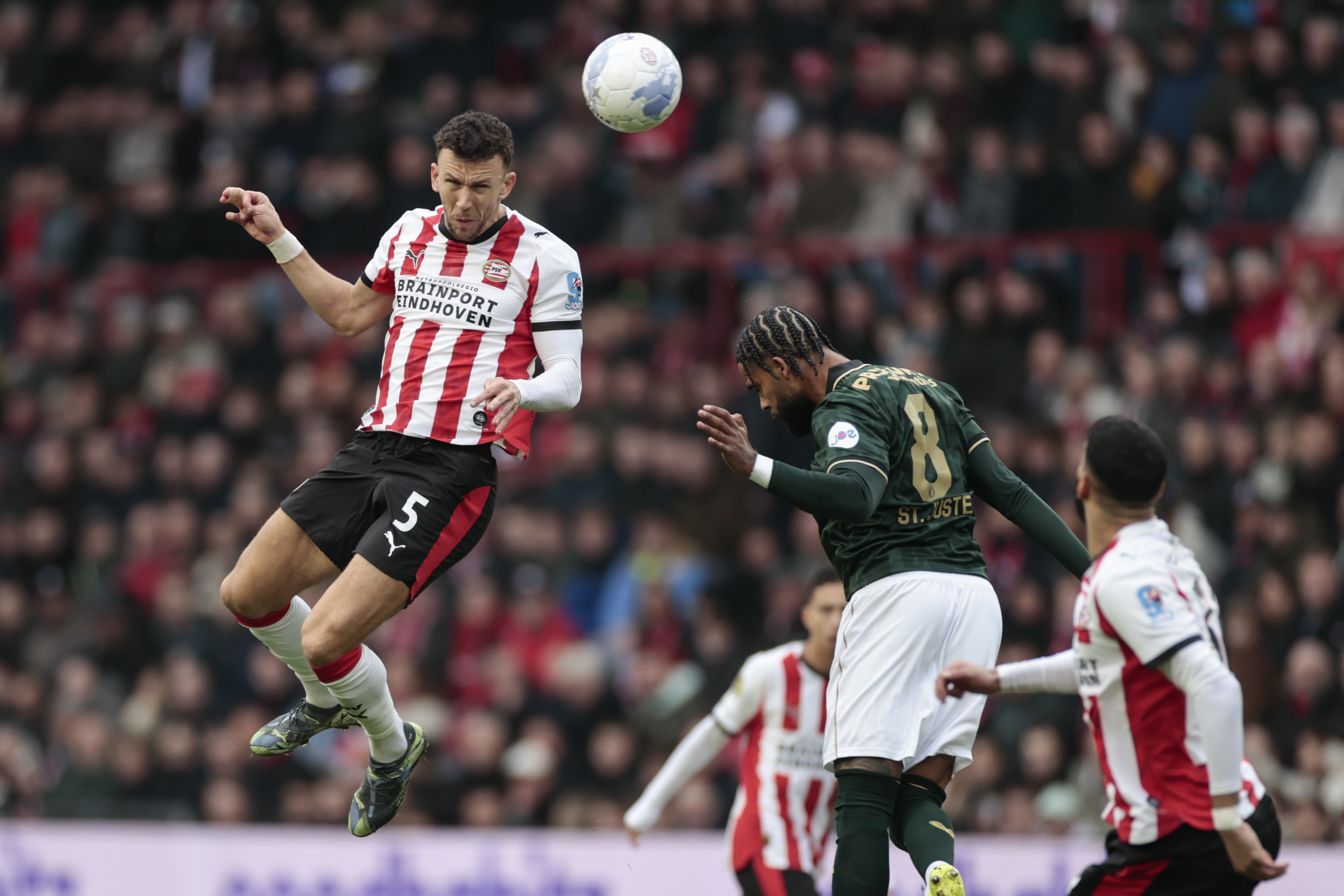 Liveblog • Feyenoord razendsnel op achterstand tegen PSV [1-0]