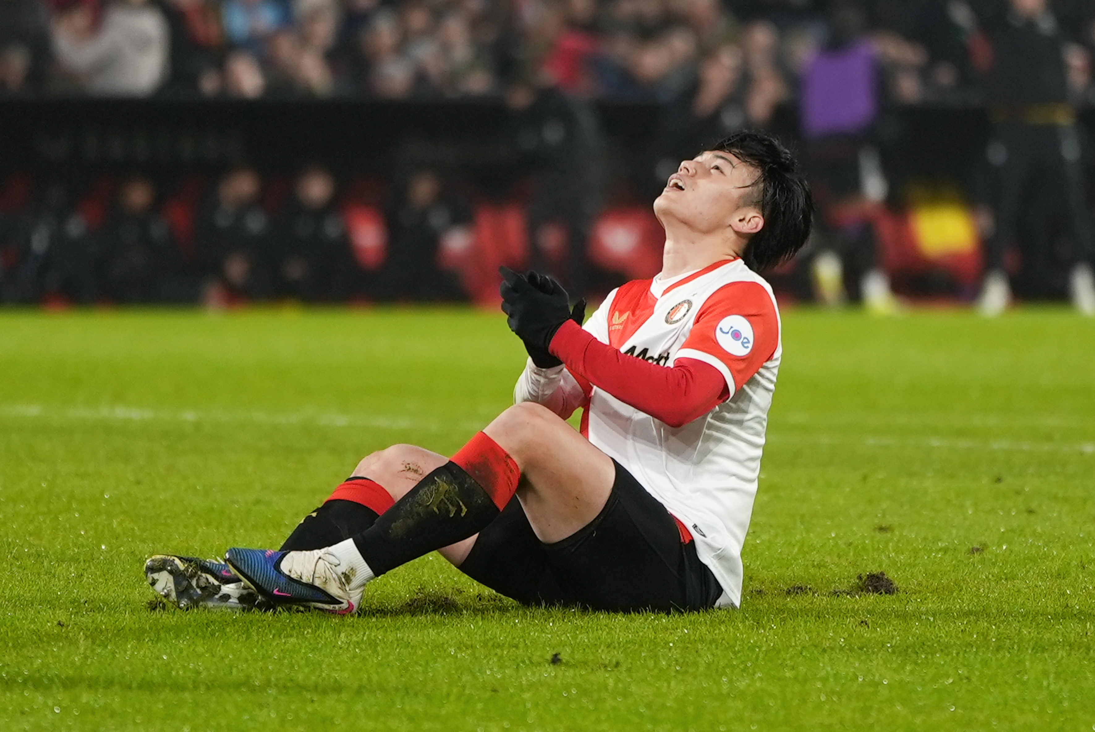 "Een frisse Ayase neemt hem even aan, stelt even uit en maakt dan zijn keuze"