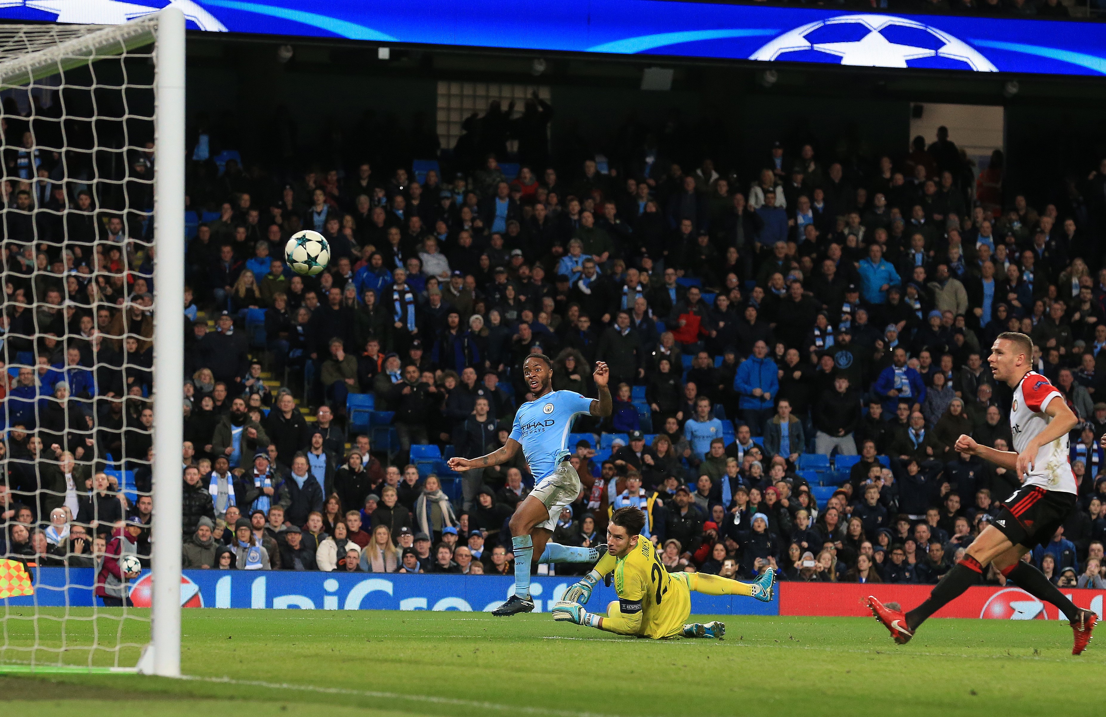 Terugblik • Het seizoen dat Sterling debuteerde in De Kuip en Feyenoord pijnigde