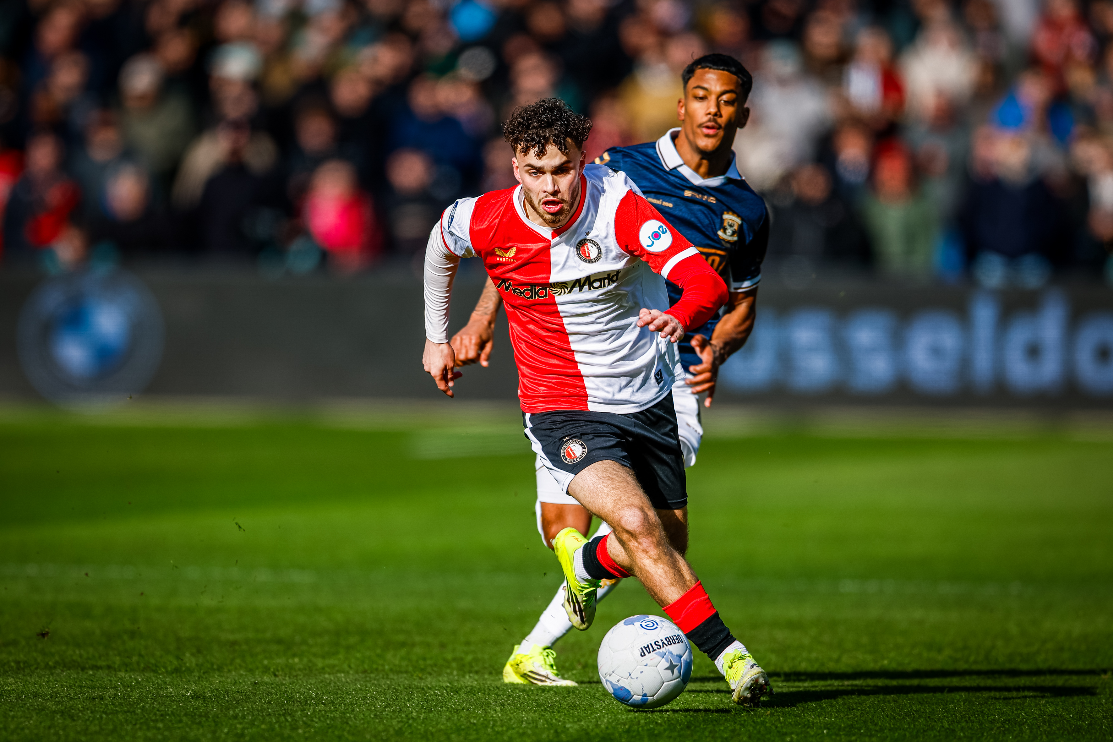 Liveblog • Tengstedt schiet Feyenoord in absolute slotfase naar de overwinning [1-0]