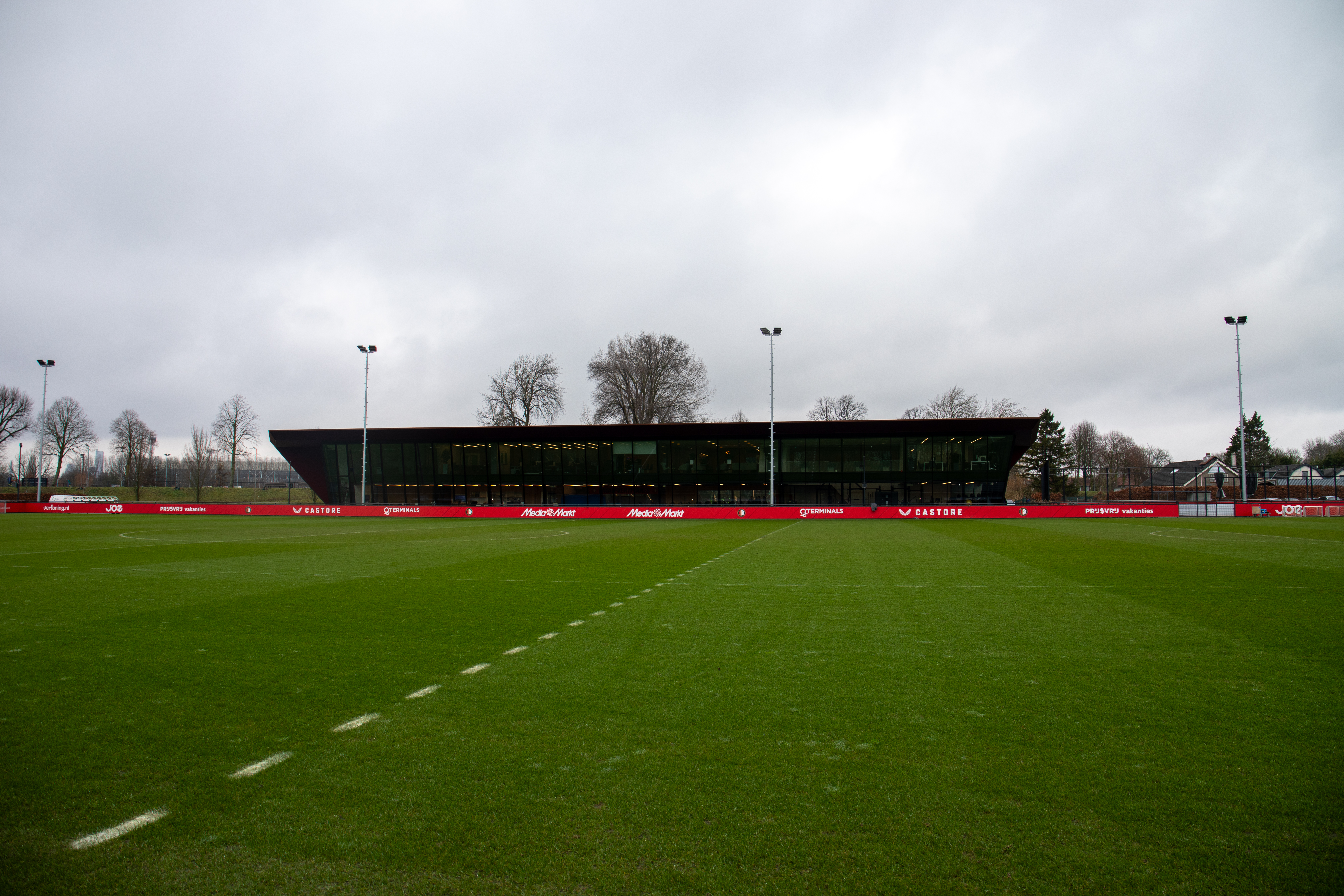 Streep door geplande training: Feyenoord traint woensdagochtend besloten