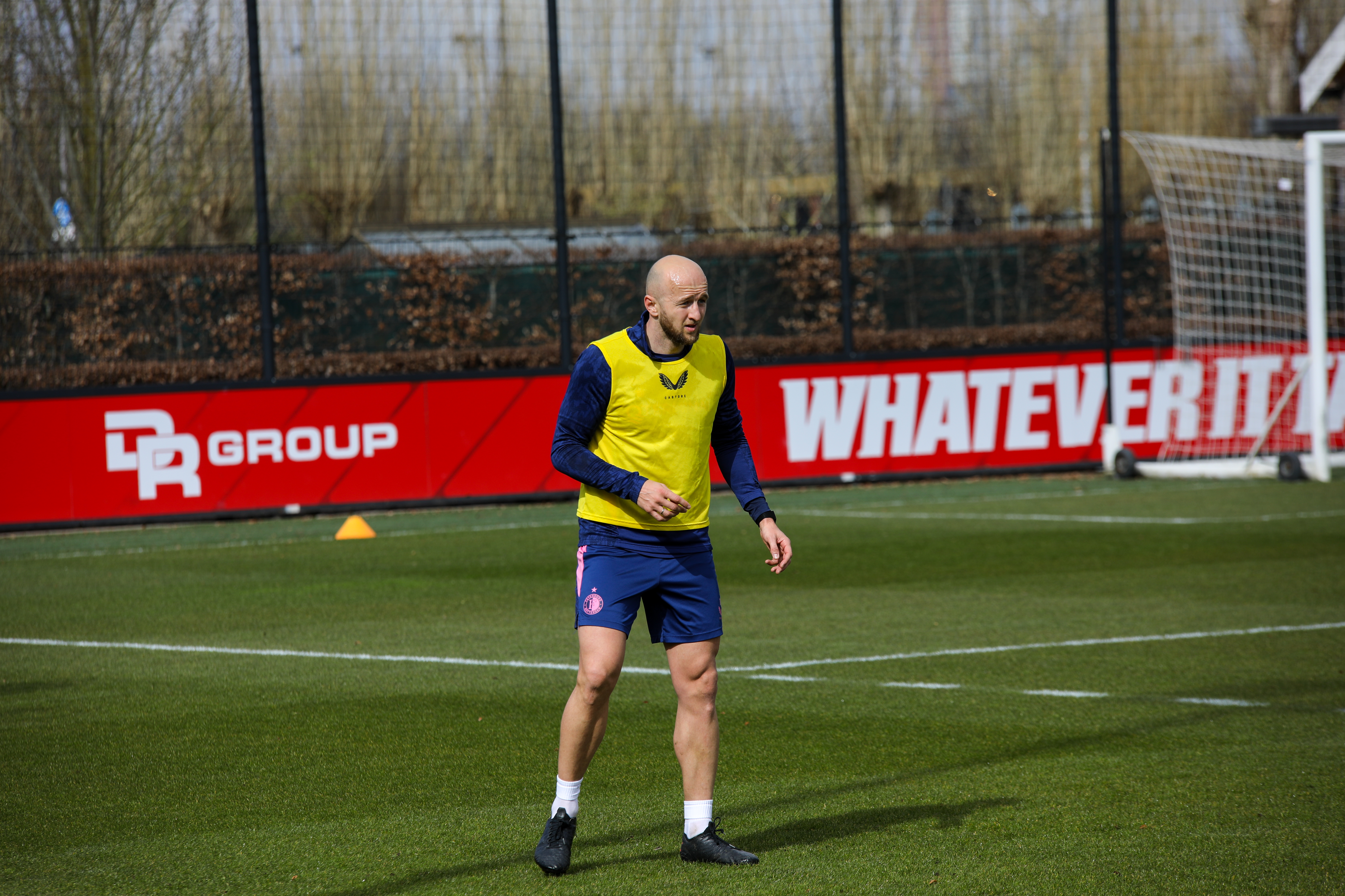 Feyenoord zegt formeel aflopende spelerscontracten op