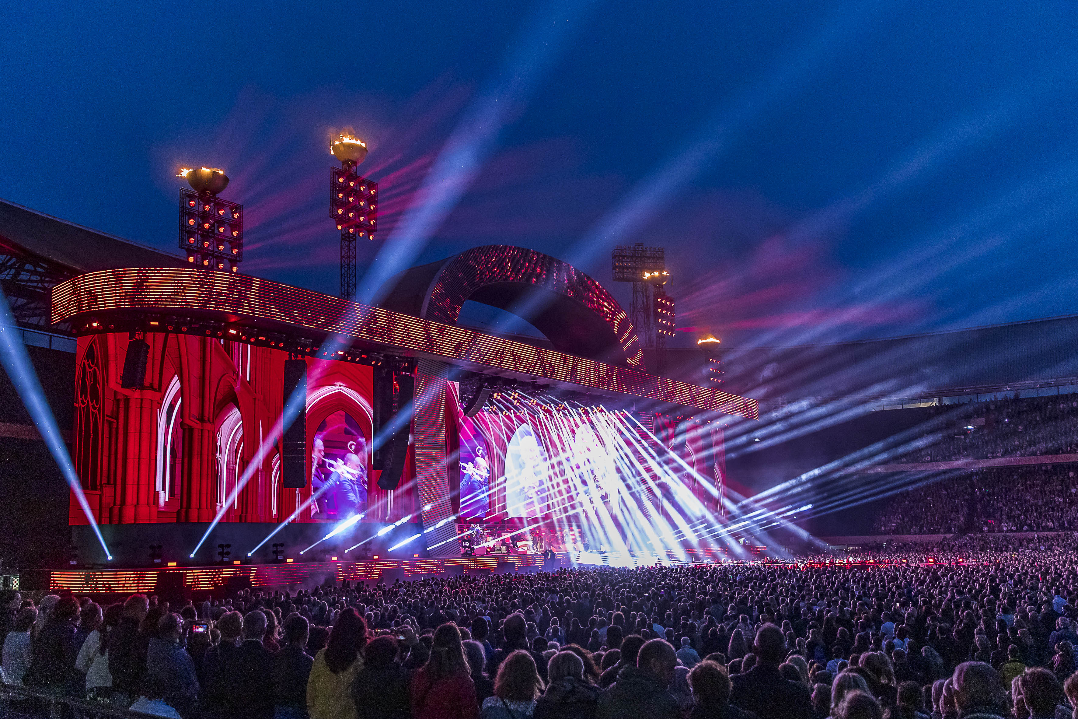 'Meeste politieke partijen willen concerten in De Kuip weer mogelijk maken'
