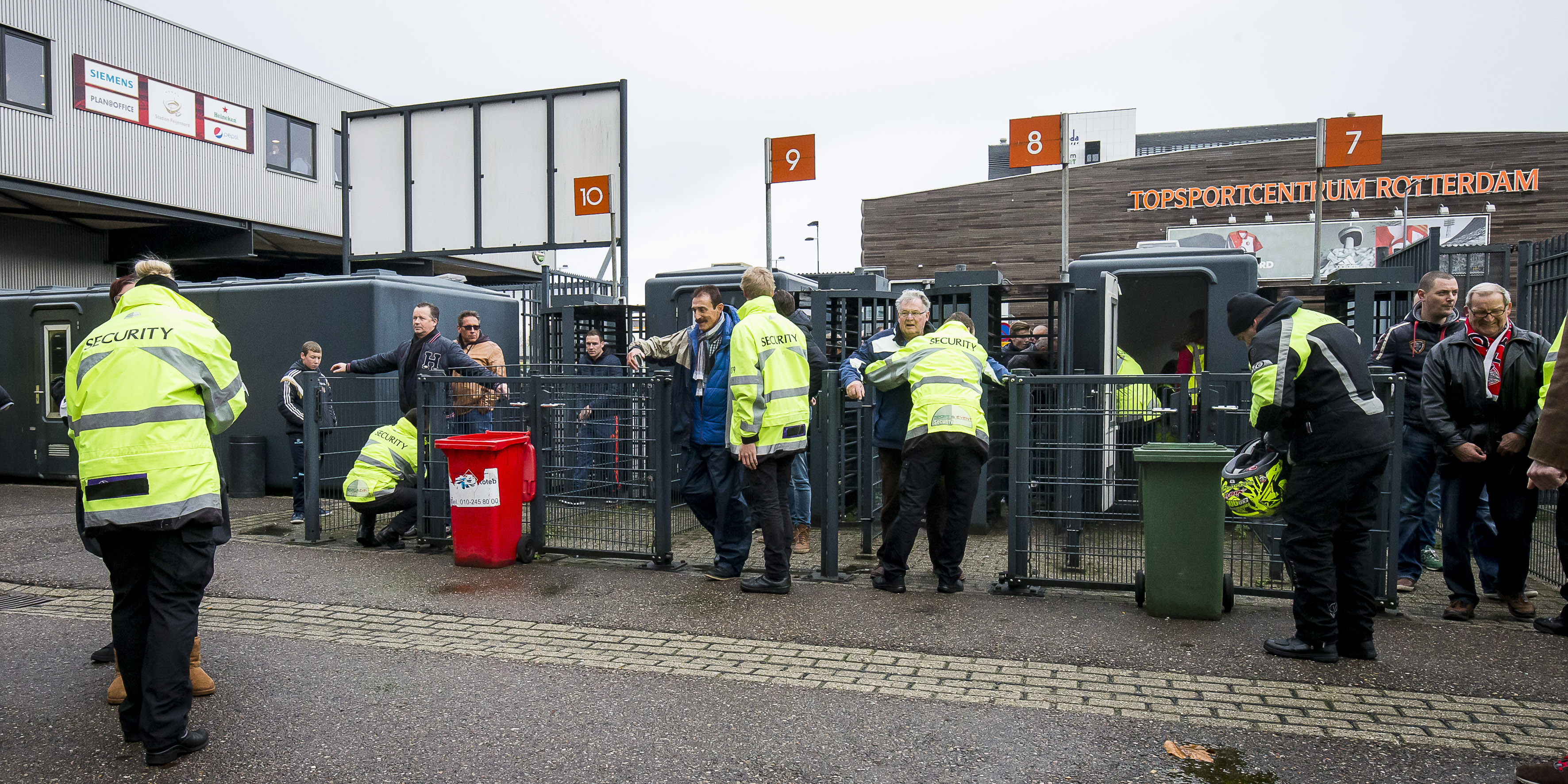 feyenoord-politie-pro-shots