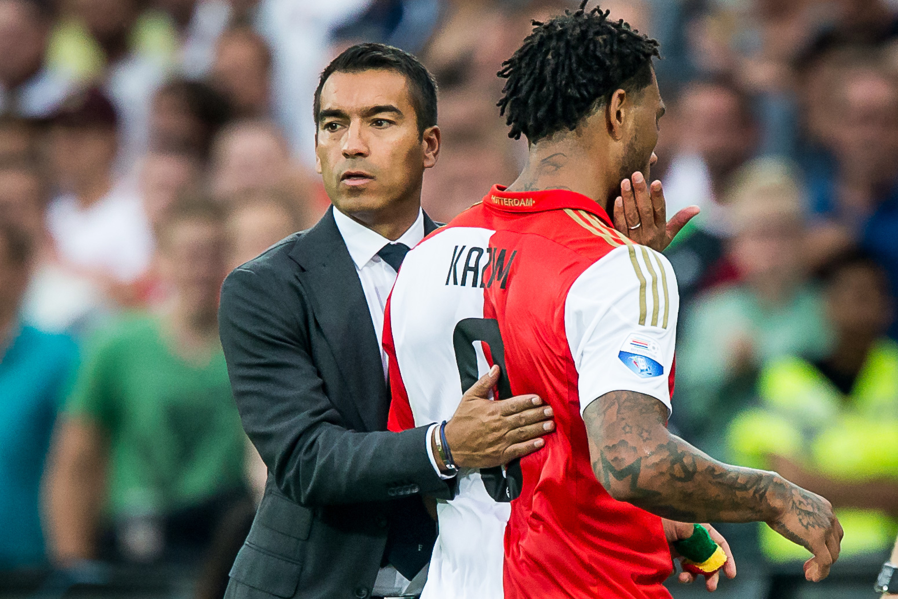 ‘Voormalig Feyenoorder Colin Kazim-Richards wordt hoofdtrainer in League Two’