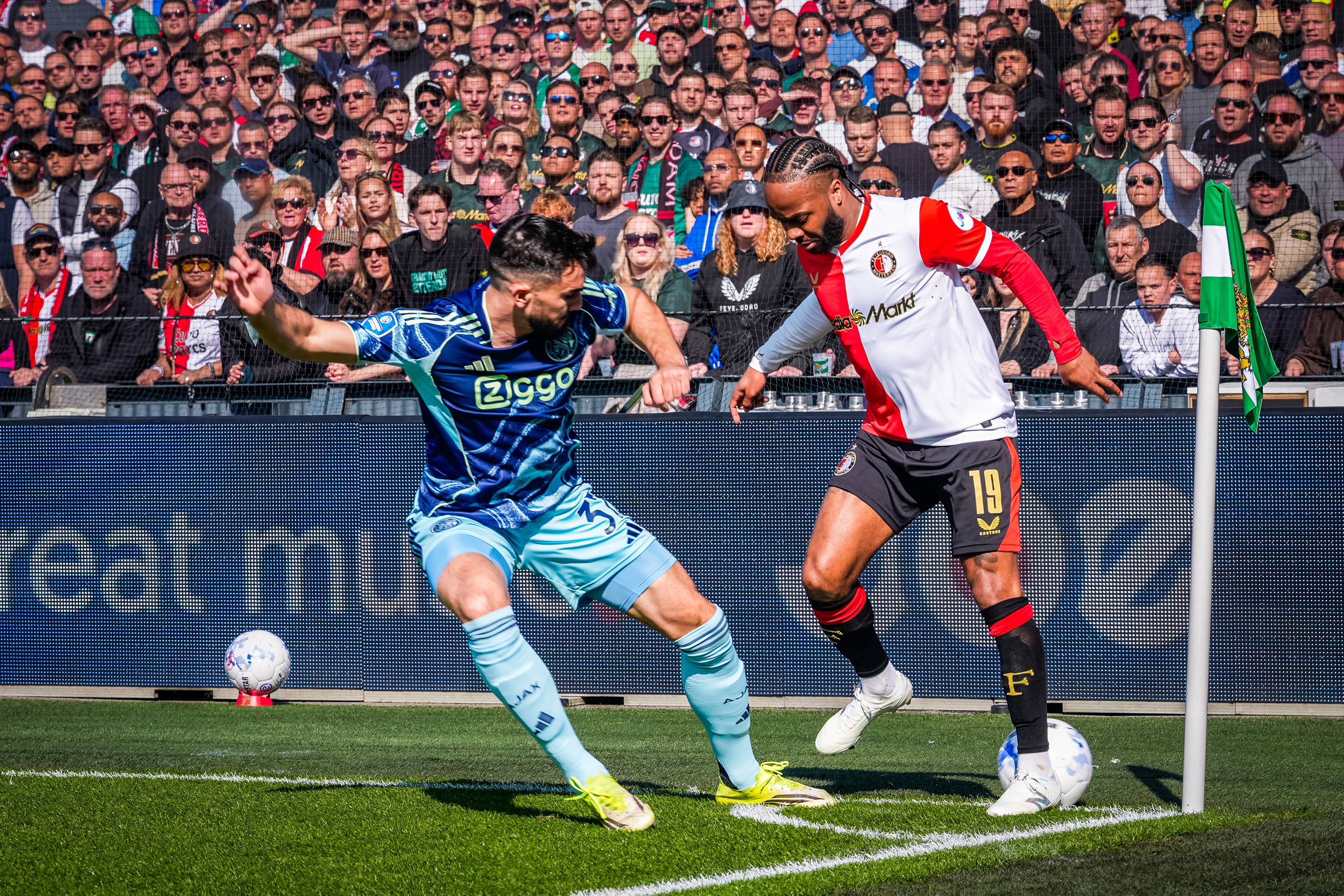 Cijfers • Middenvelders redden Feyenoord, wonderstunt Sterling zakt door het ijs