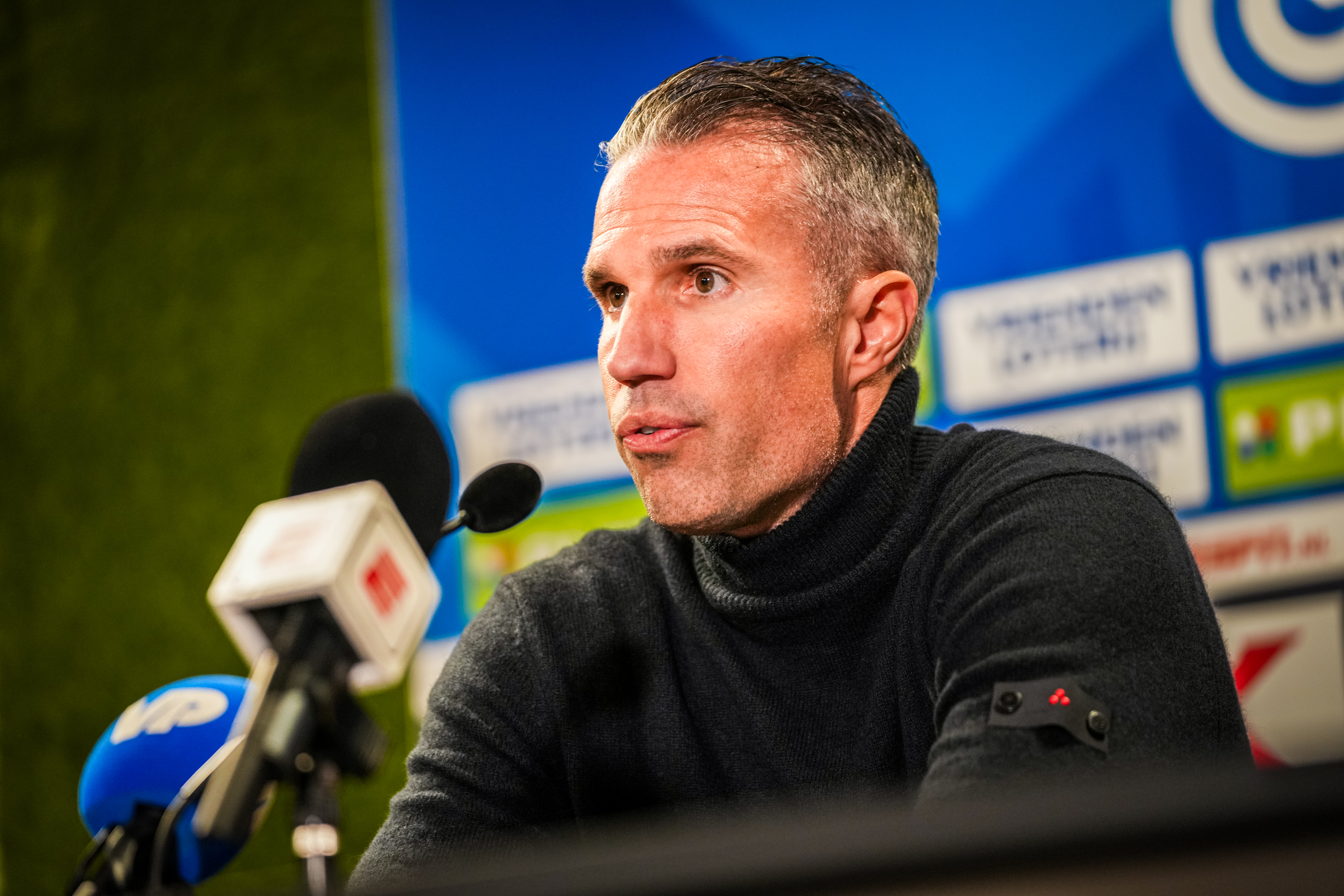 Media-optredens Van Persie nog zorgelijker dan spel Feyenoord