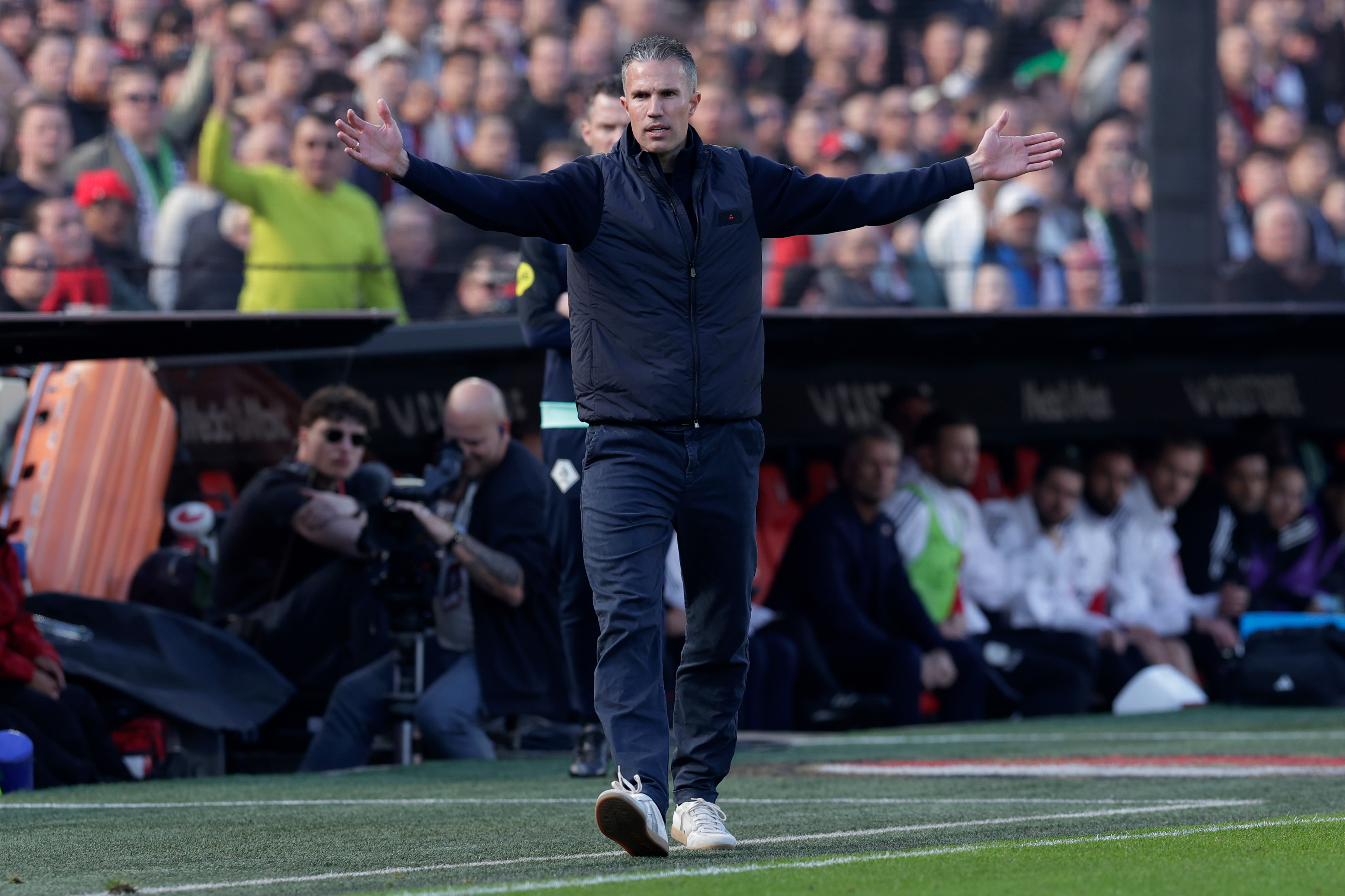 Van Persie complimenteert Legioen: "Zij bleven achter ons staan"
