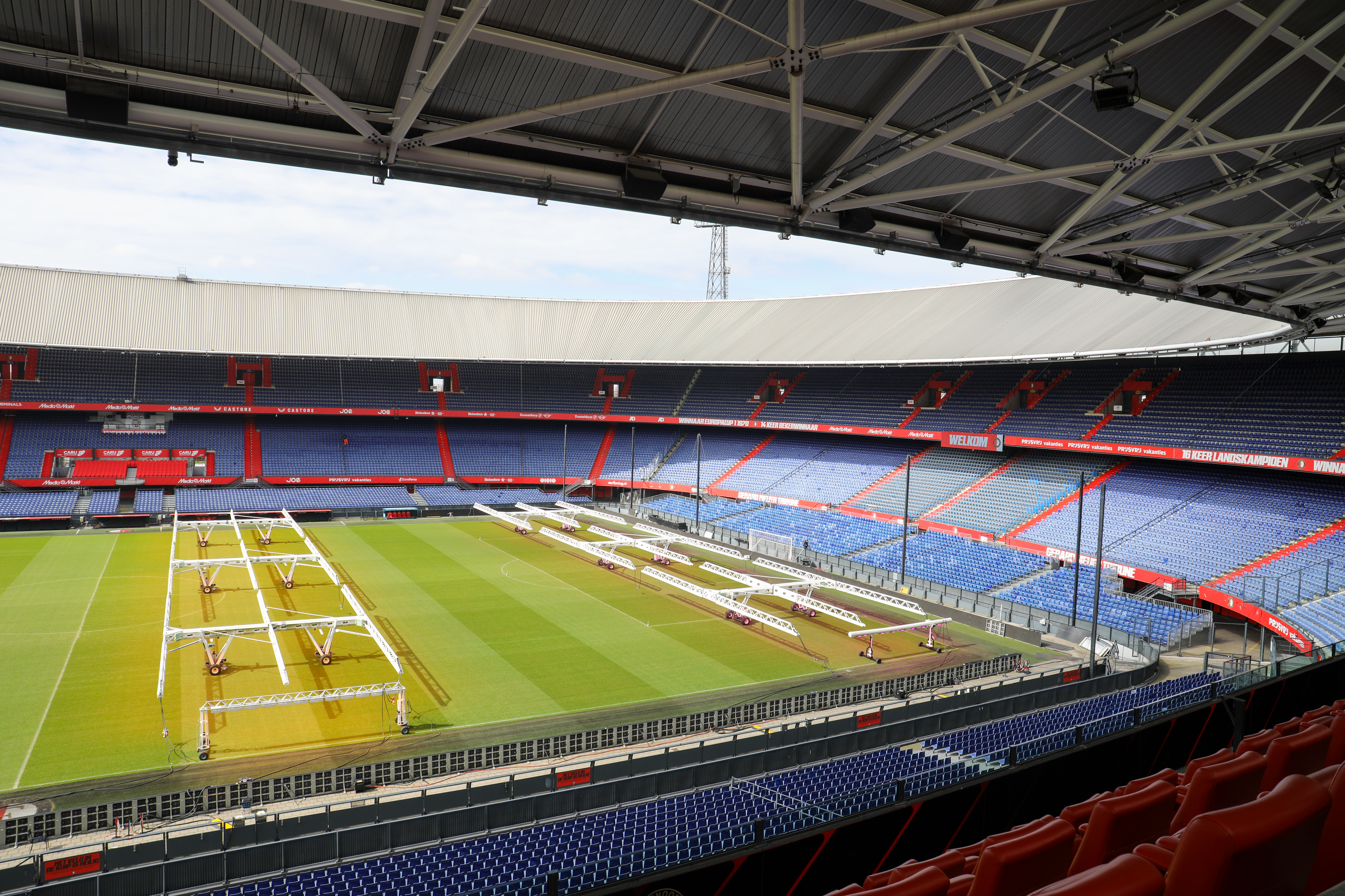 Achter de schermen van De Kuip; de magie van de Stadiontour