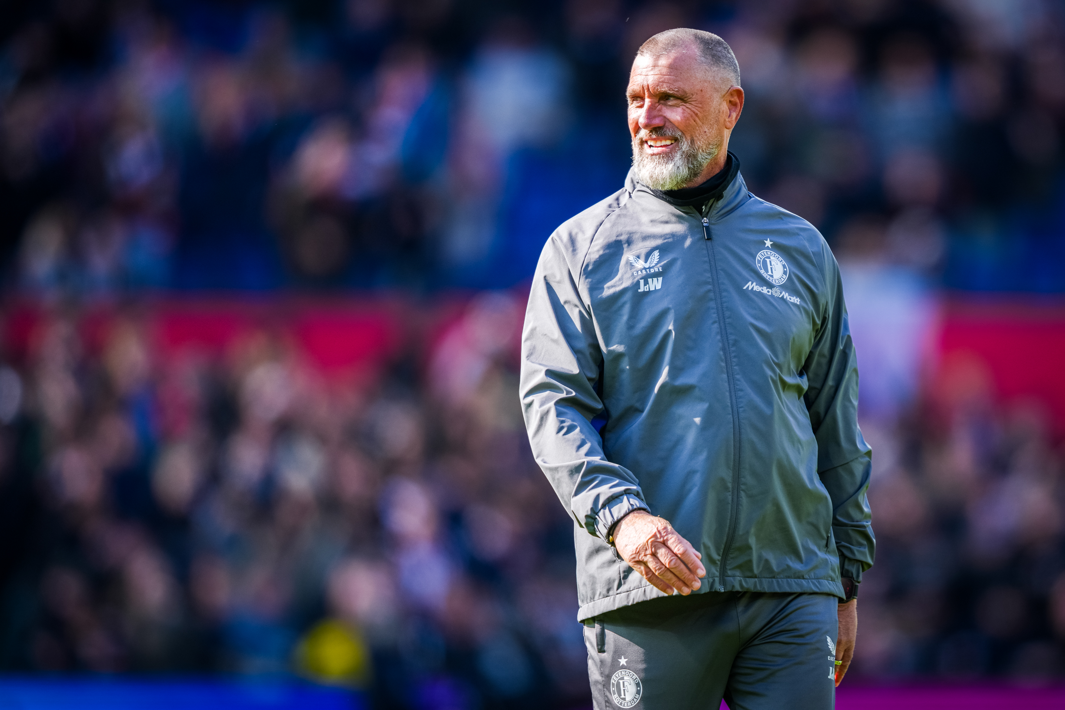 john-de-wolf-pro-shots