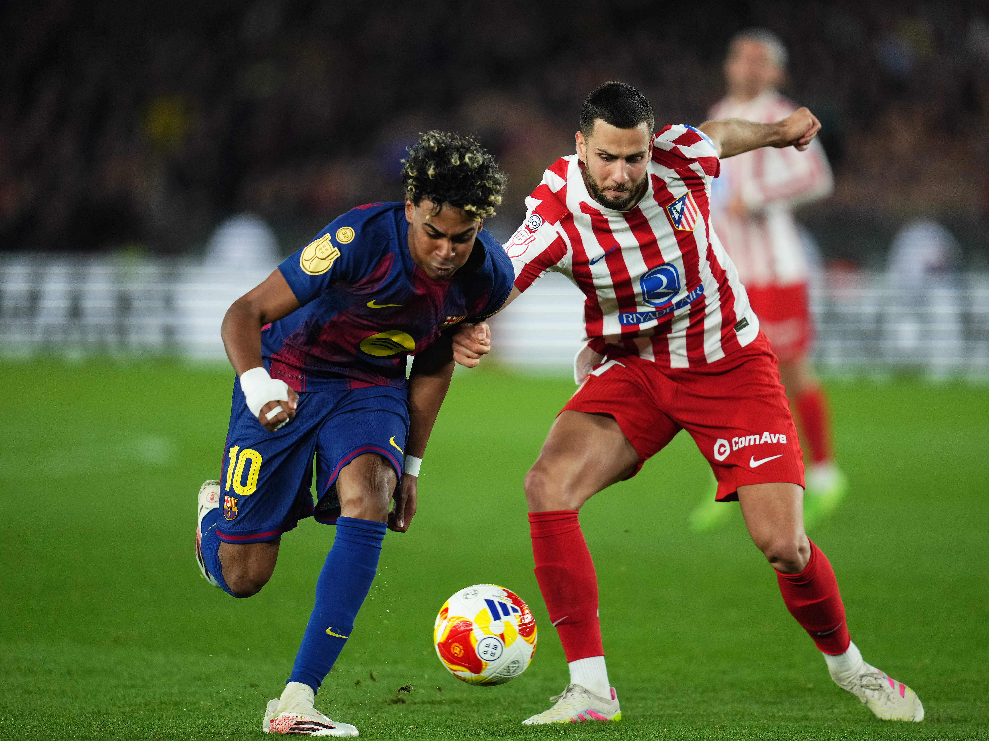 Arne Slot uitgeschakeld in Champions League; David Hancko bereikt halve finale