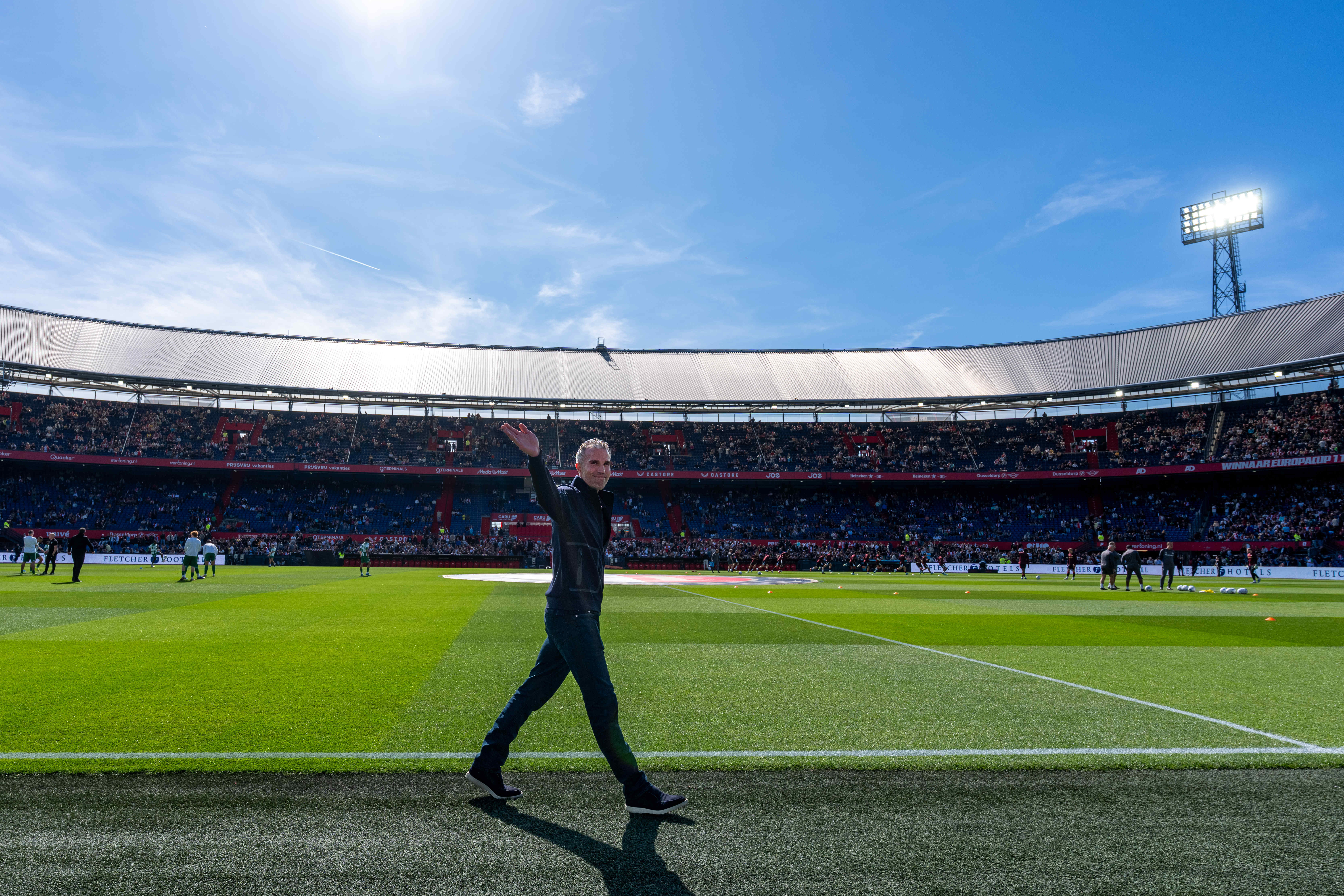 Van Persie laat Feyenoord gecontroleerd spelen: "Dick speelt daar zeker een rol in"
