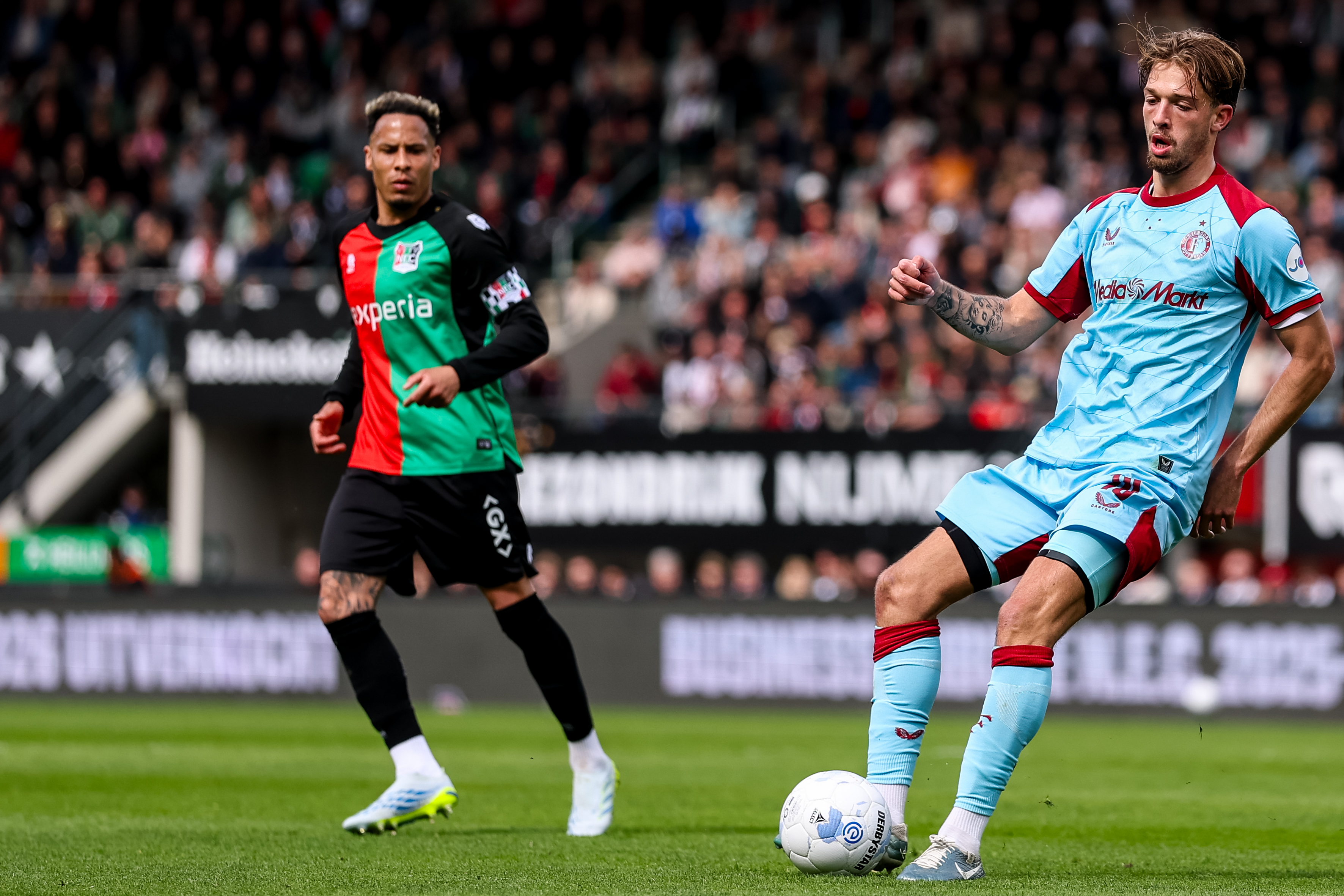 Feyenoord houdt alle opties open in 'paspoortgate': mogelijke gevolgen voor strijd om plek twee