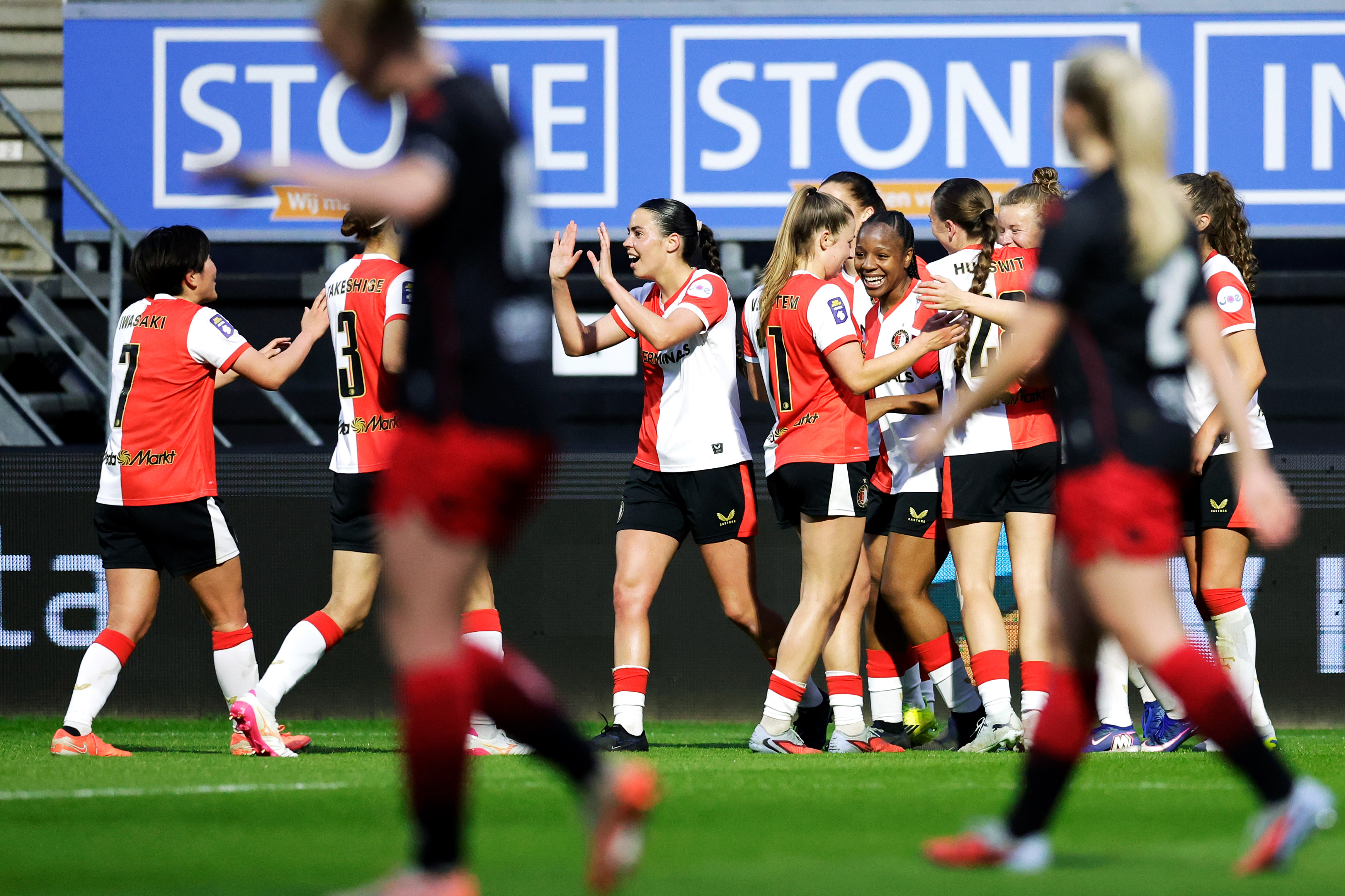 Feyenoord V1 wint overtuigend van Excelsior
