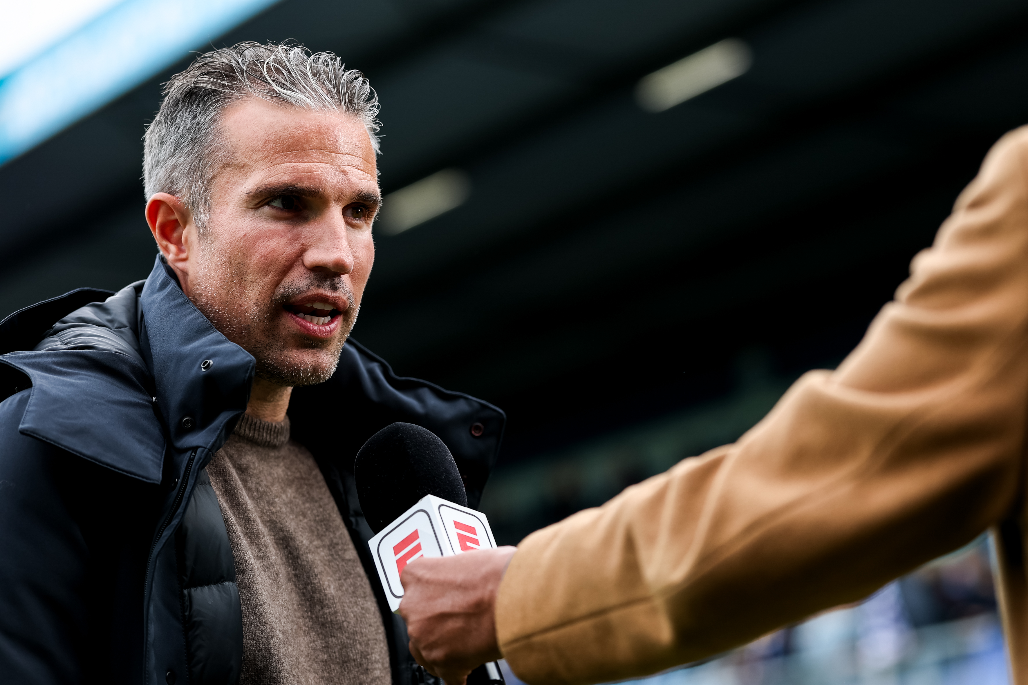 Van Persie: "We doen het vandaag allemaal voor onze supporters in deze belangrijke wedstrijd"