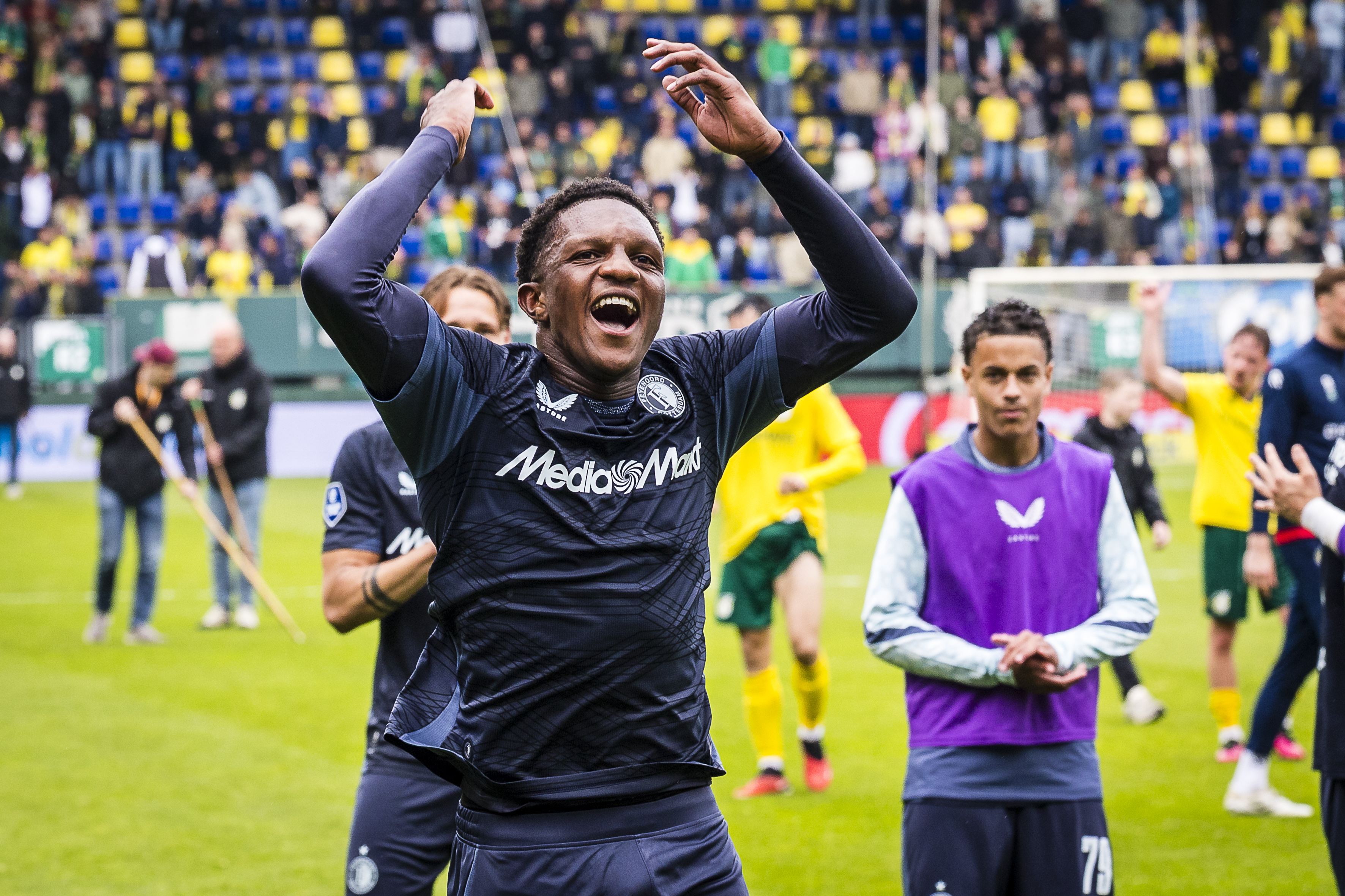 Comebackheld Read na winnende goal: "Drie zware maanden vol frustratie, dan is dit heerlijk"