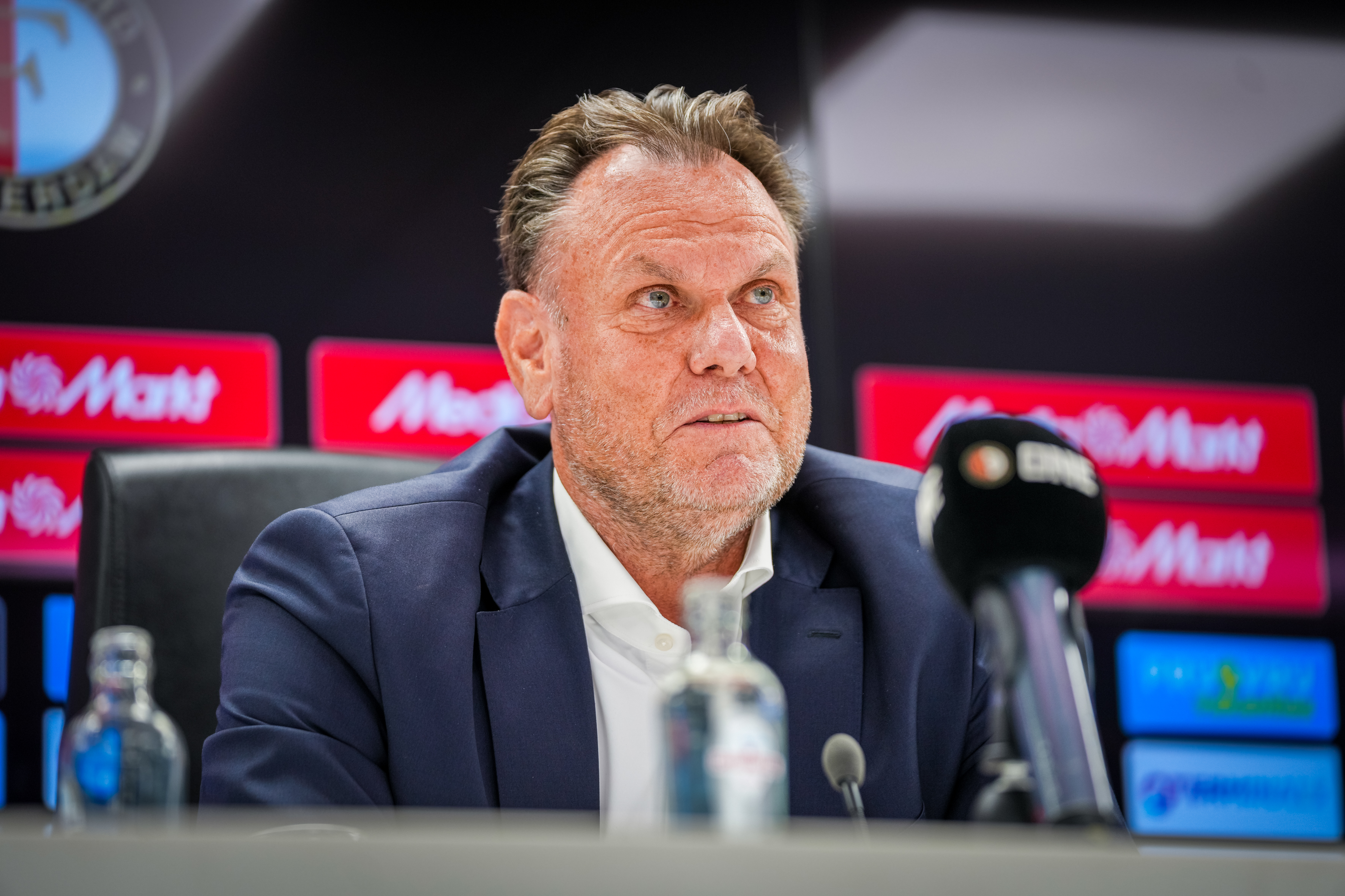 Eenhoorn ziet ruimte voor verbetering binnen Feyenoord: "Iedereen moet op de voorvoeten staan"