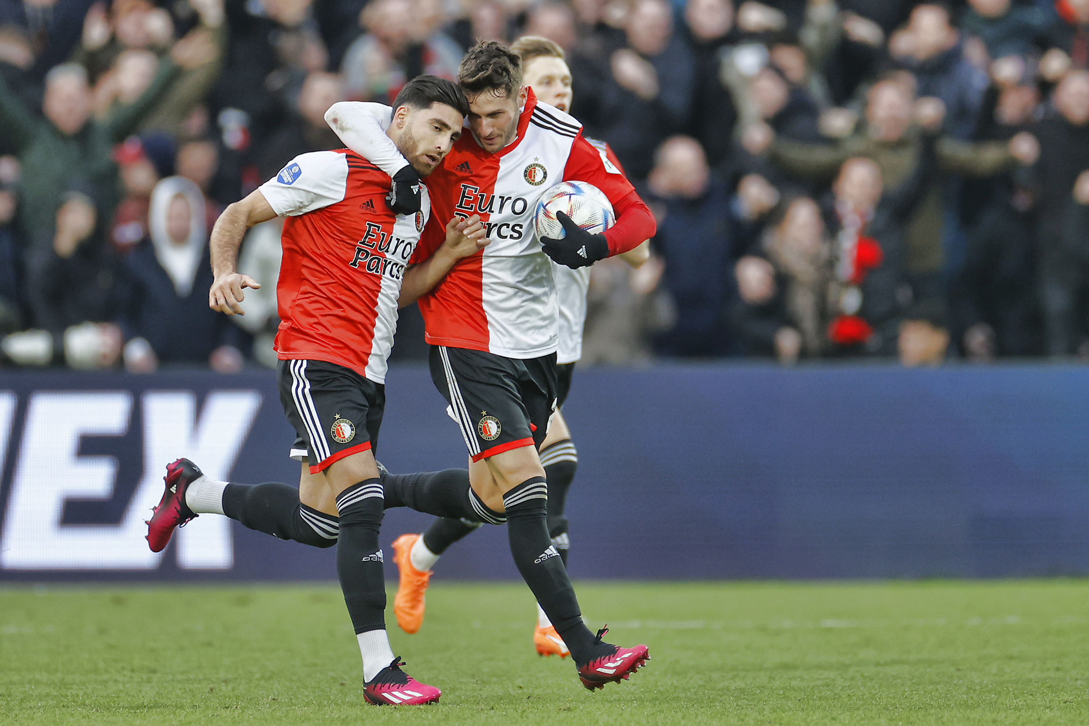 De eerste voor Gimenez, de vierde voor Jahanbakhsh: oud-Feyenoorders naar WK