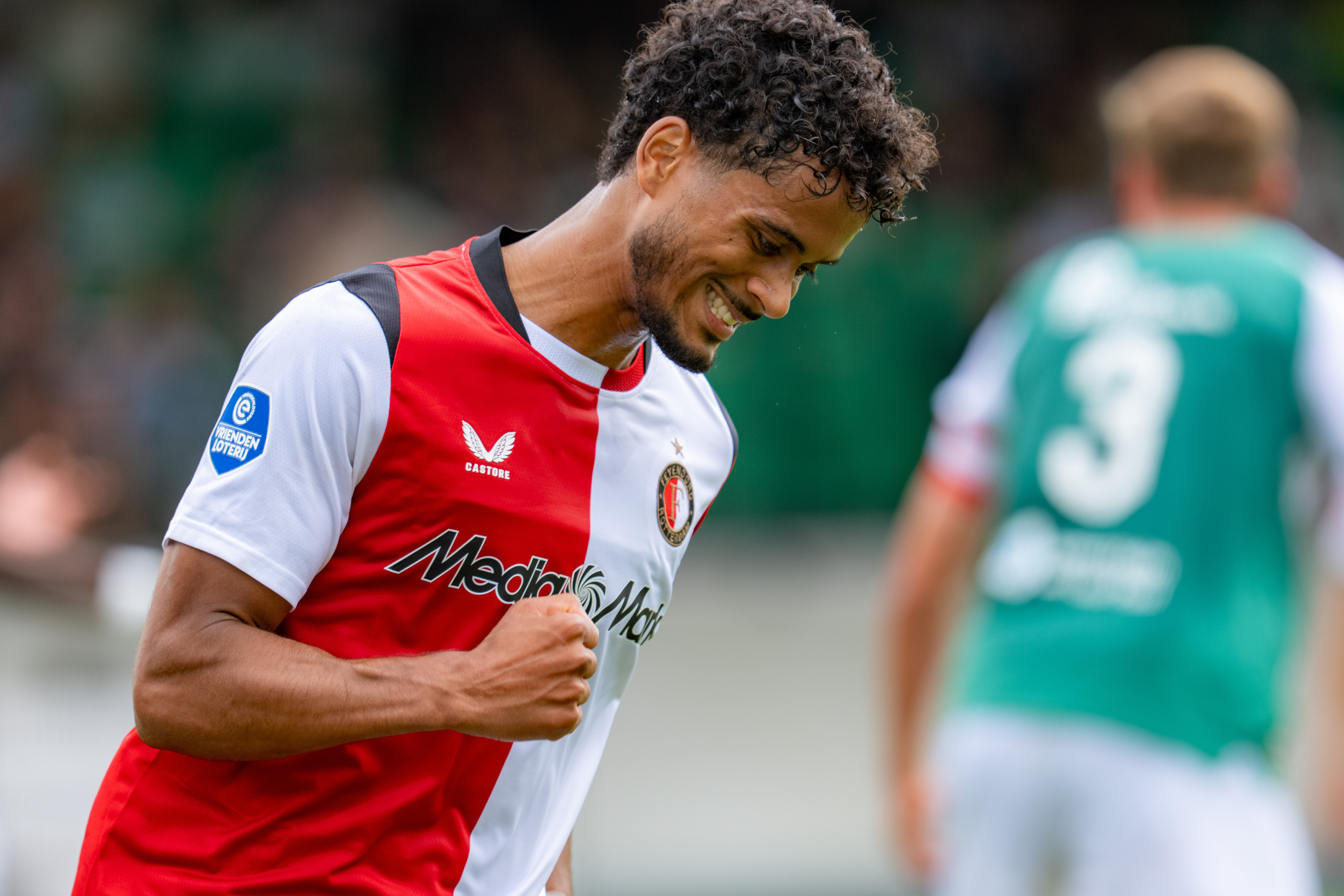 Feyenoord opent voorbereiding met overtuigende 0-6 zege op FC Dordrecht