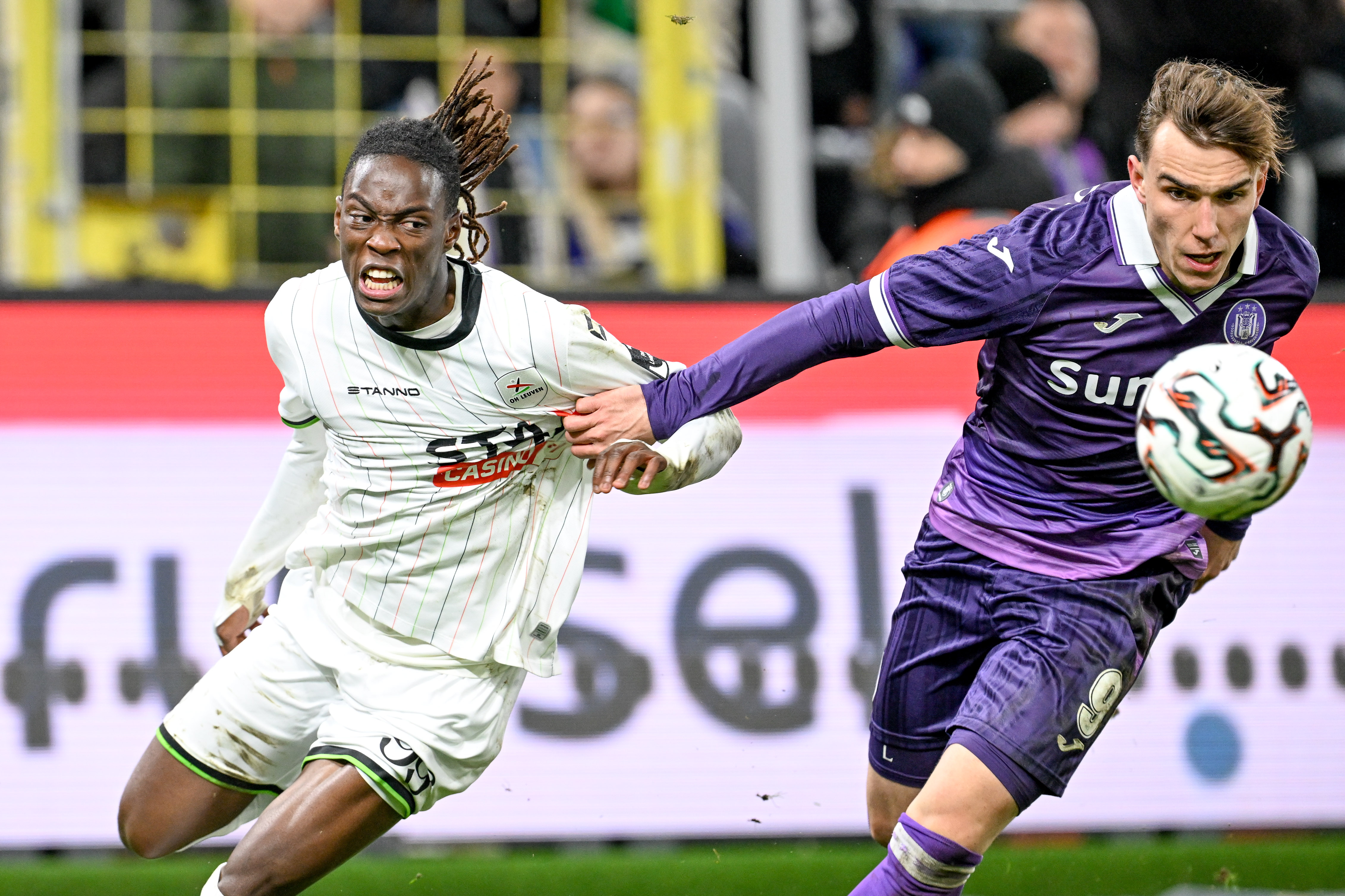 'Feyenoord ziet in 18-jarige Belg mogelijke vervanger van Givairo Read'