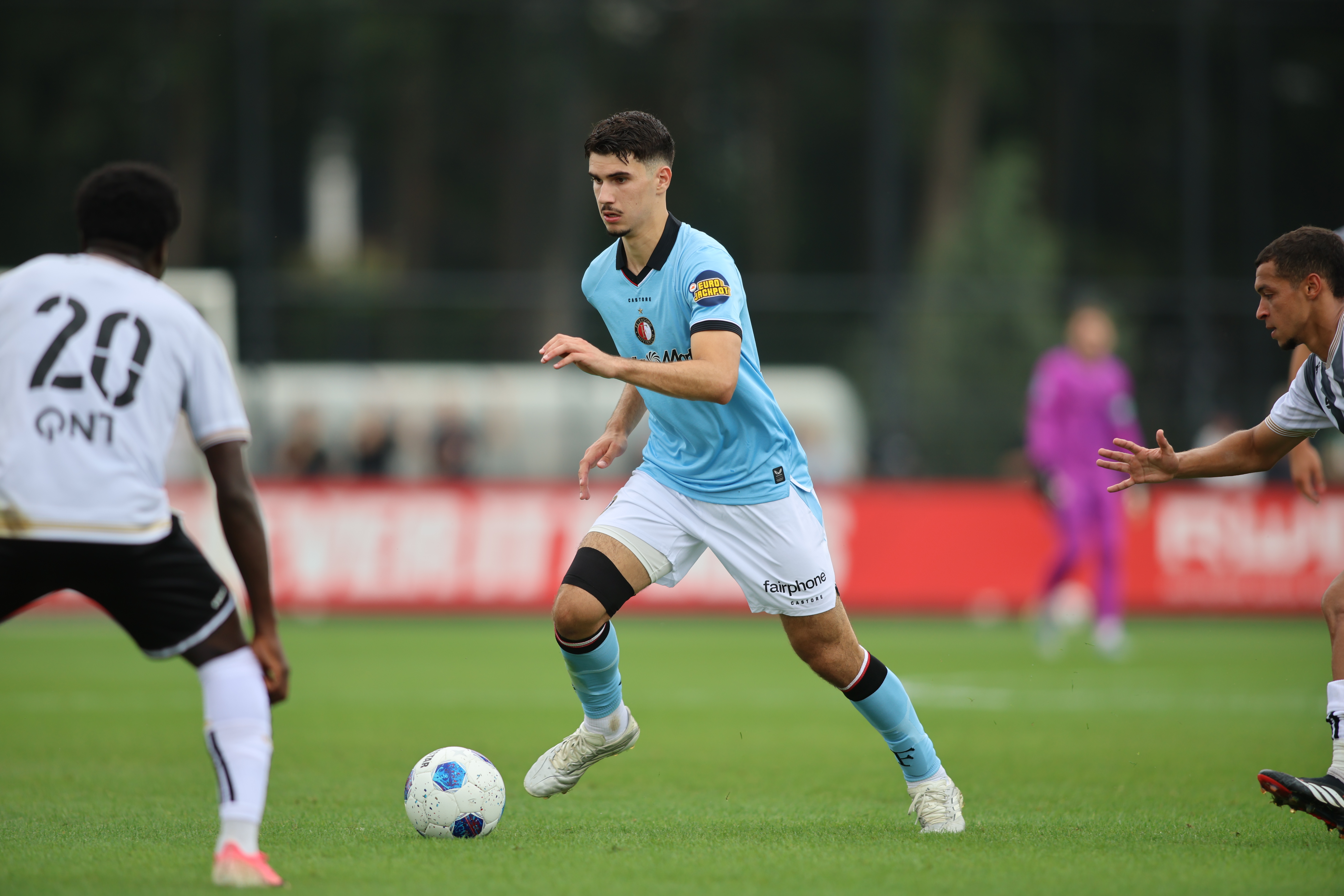feyenoord-sc-royal-charlois-3-1-jim-breeman-sports-photography-212