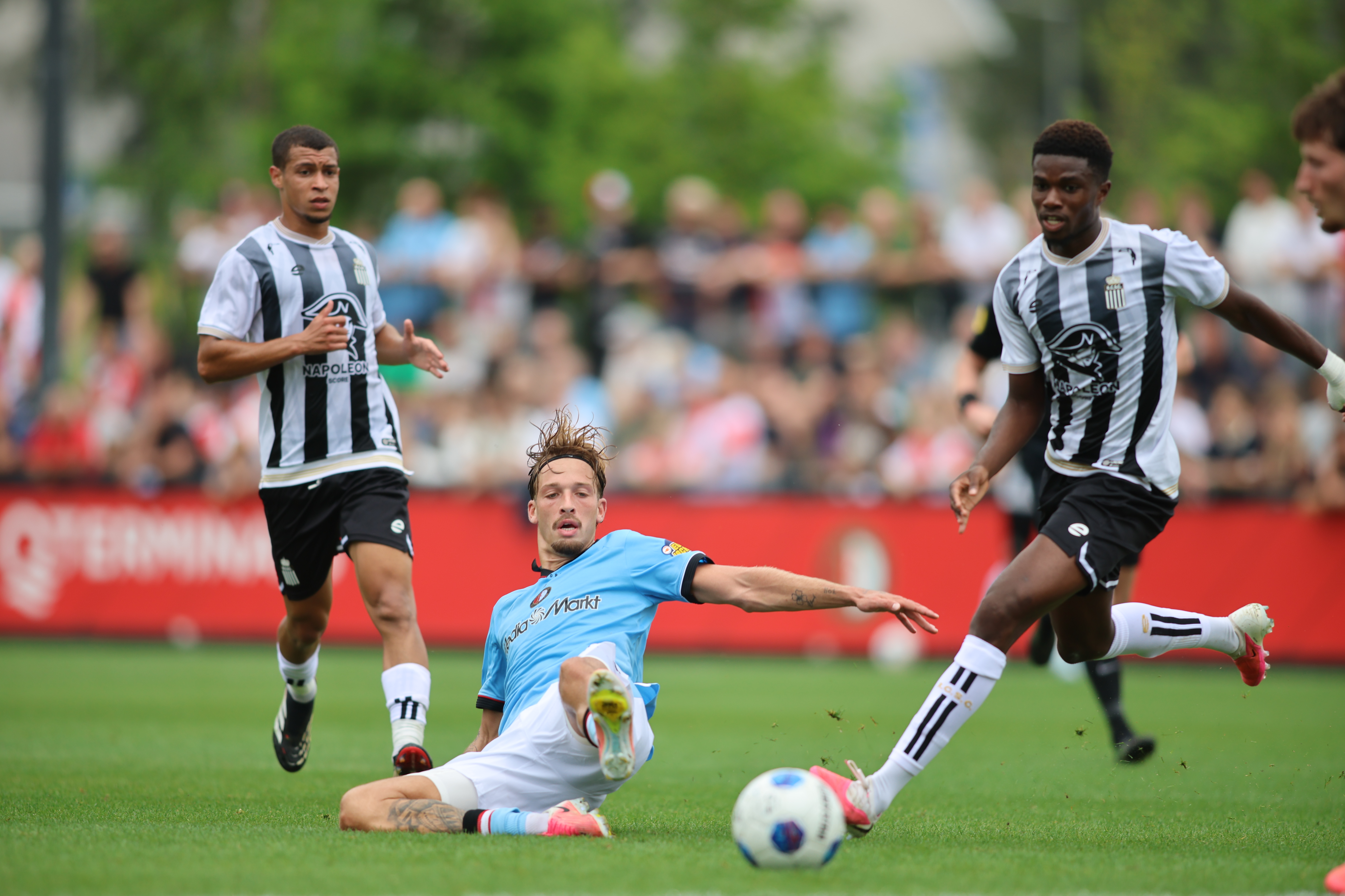feyenoord-sc-royal-charlois-3-1-jim-breeman-sports-photography-244