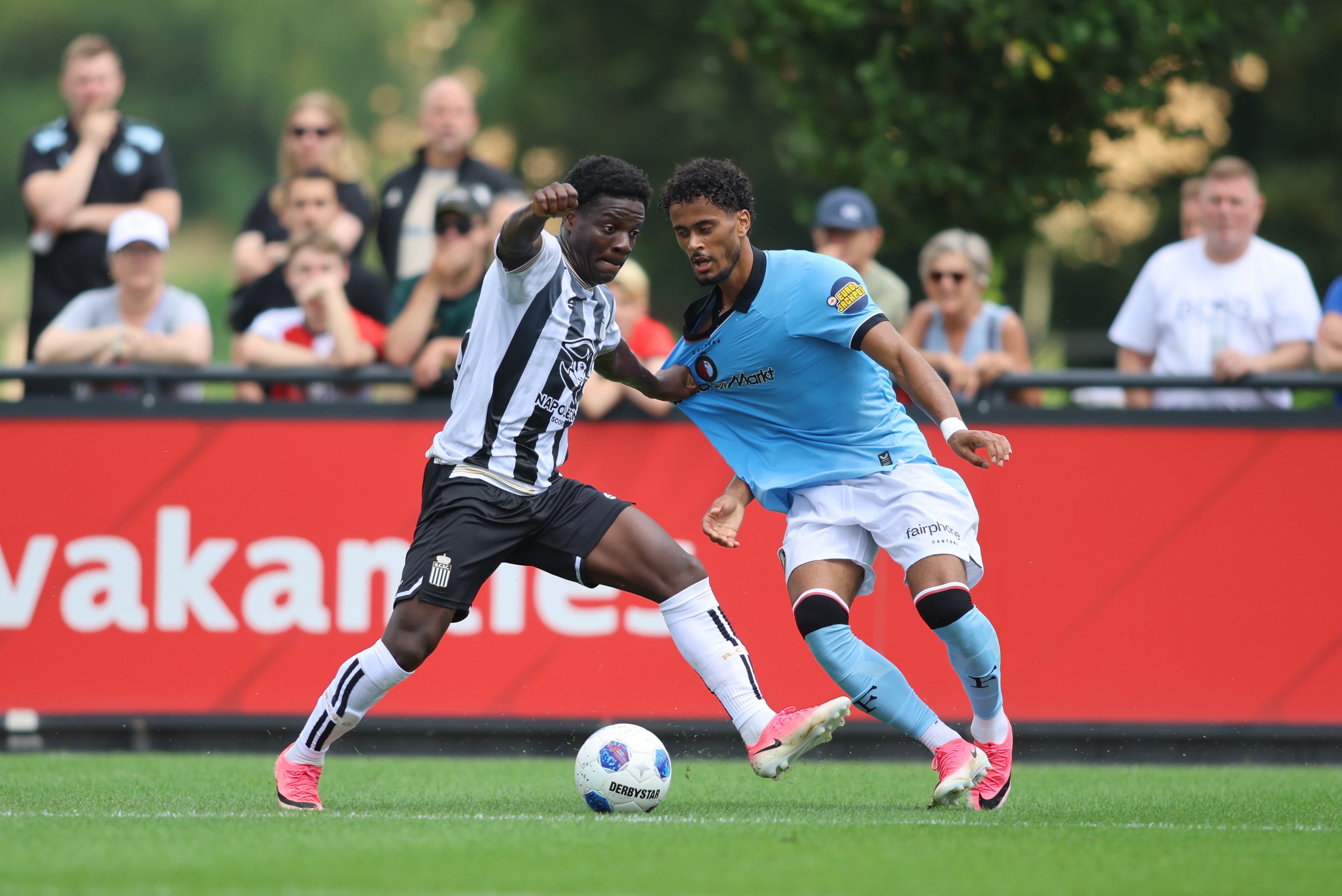 feyenoord-sc-royal-charlois-3-1-jim-breeman-sports-photography-261
