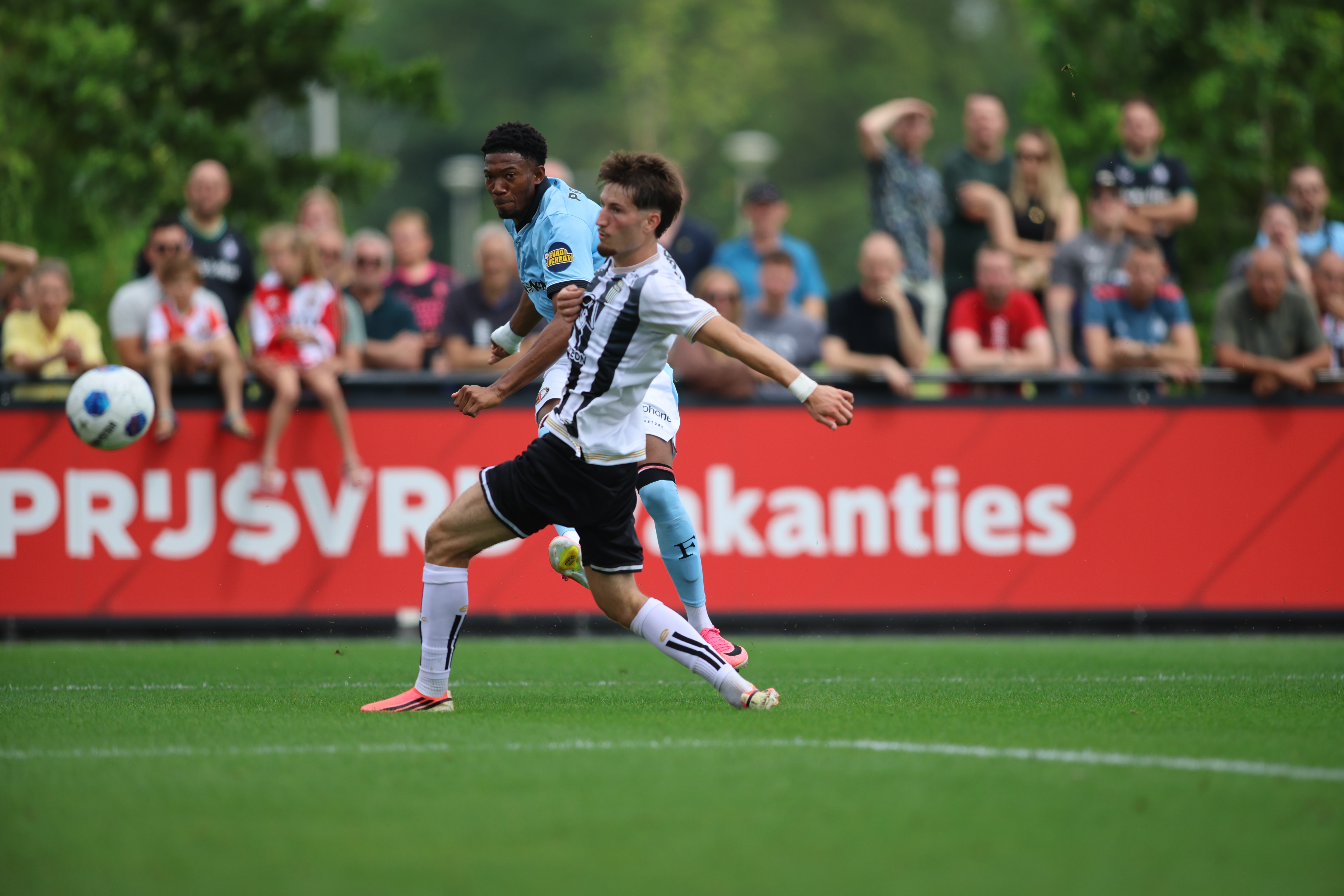 feyenoord-sc-royal-charlois-3-1-jim-breeman-sports-photography-368