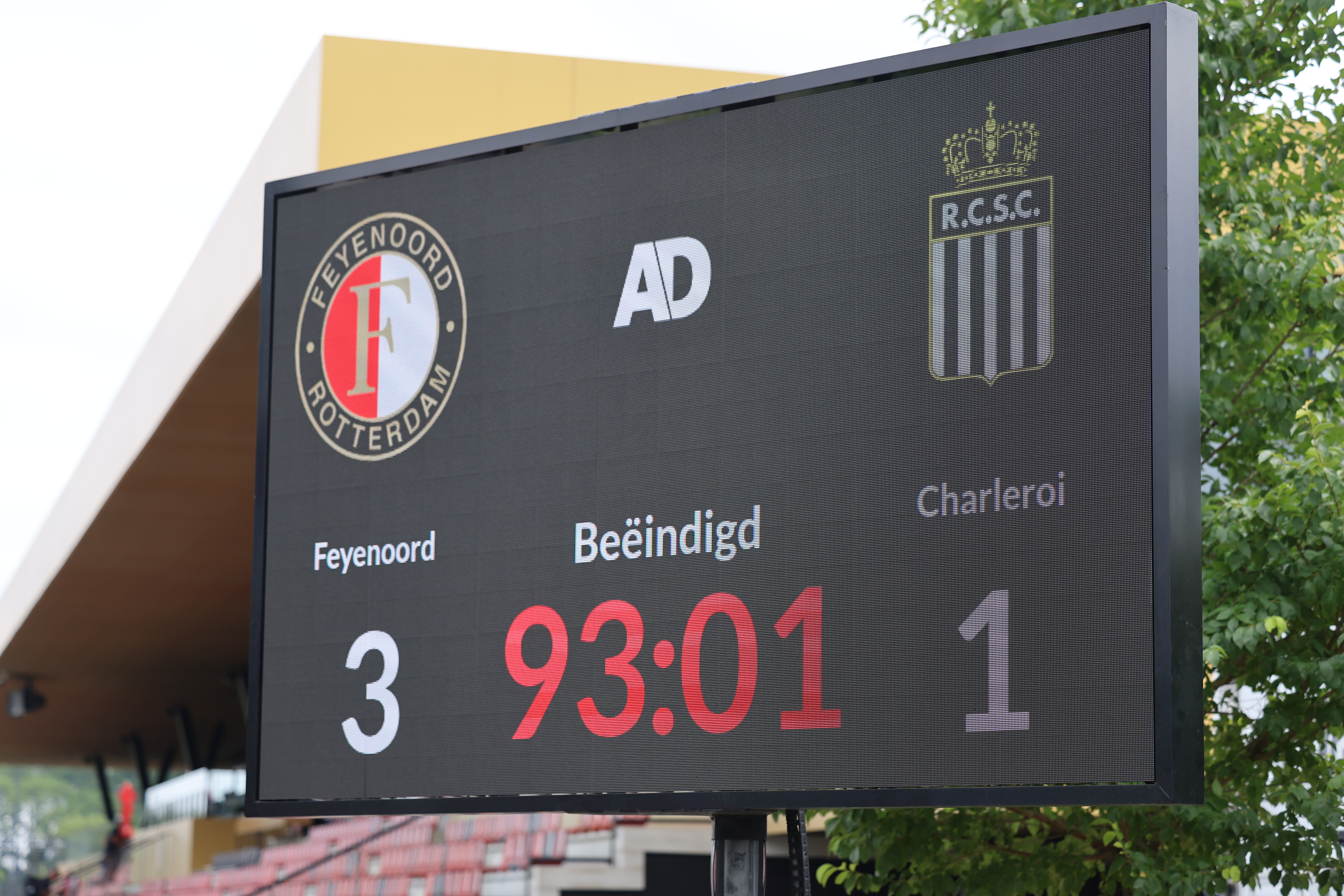 feyenoord-sc-royal-charlois-3-1-jim-breeman-sports-photography-404