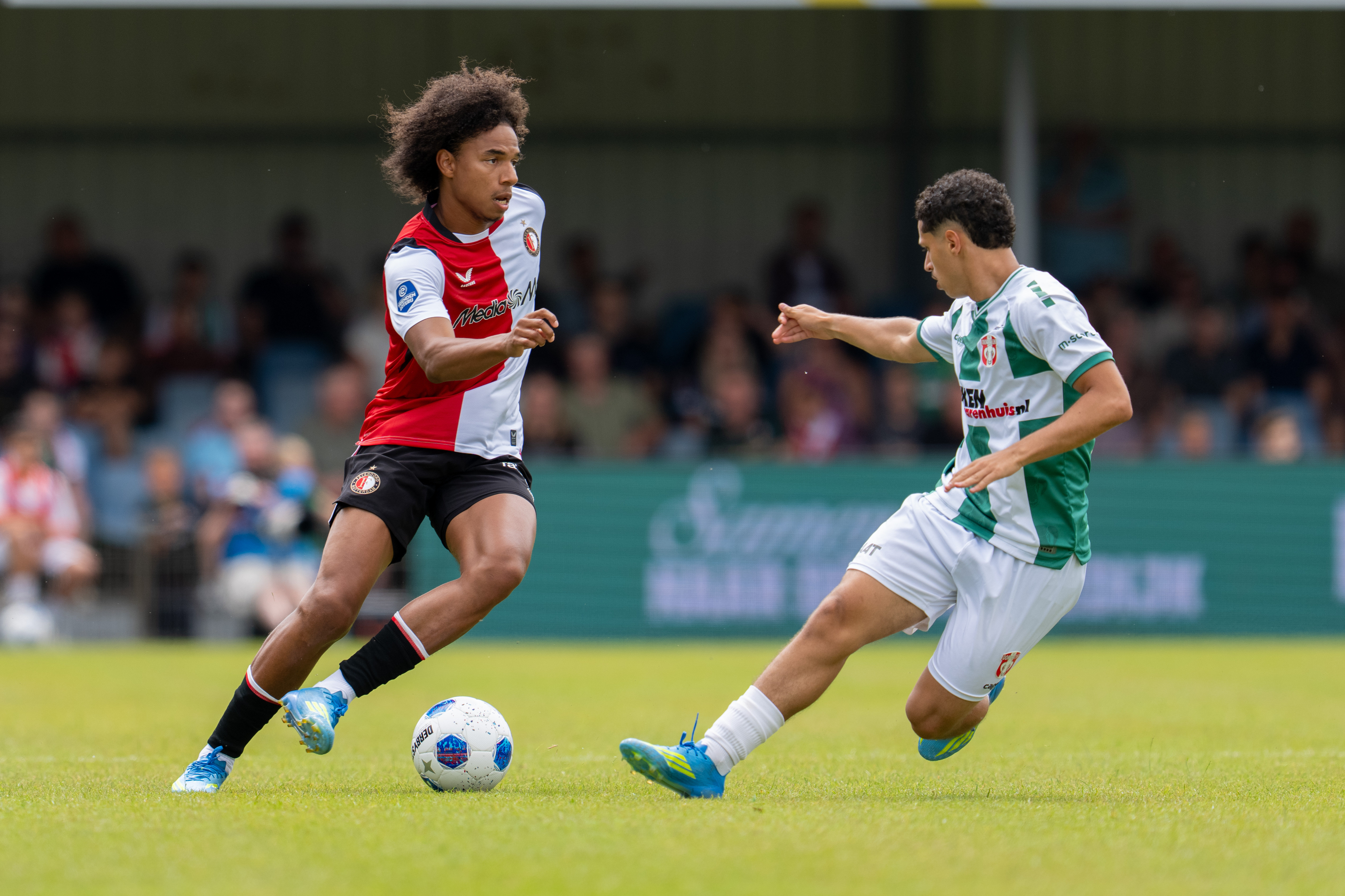 Liveblog • Feyenoord nog op gelijke hoogte met Dordrecht [0-0]