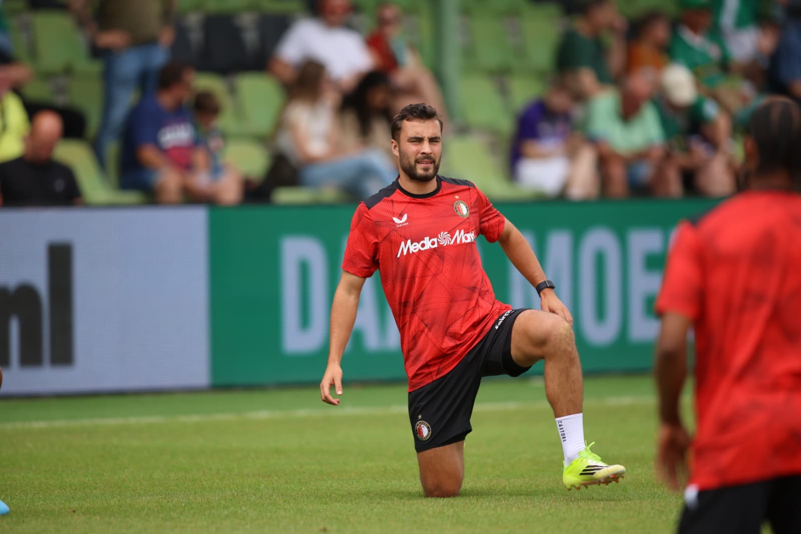Liveblog • Vanhoutte start tegen Dordrecht; Spaanse aanwinsten ontbreken nog