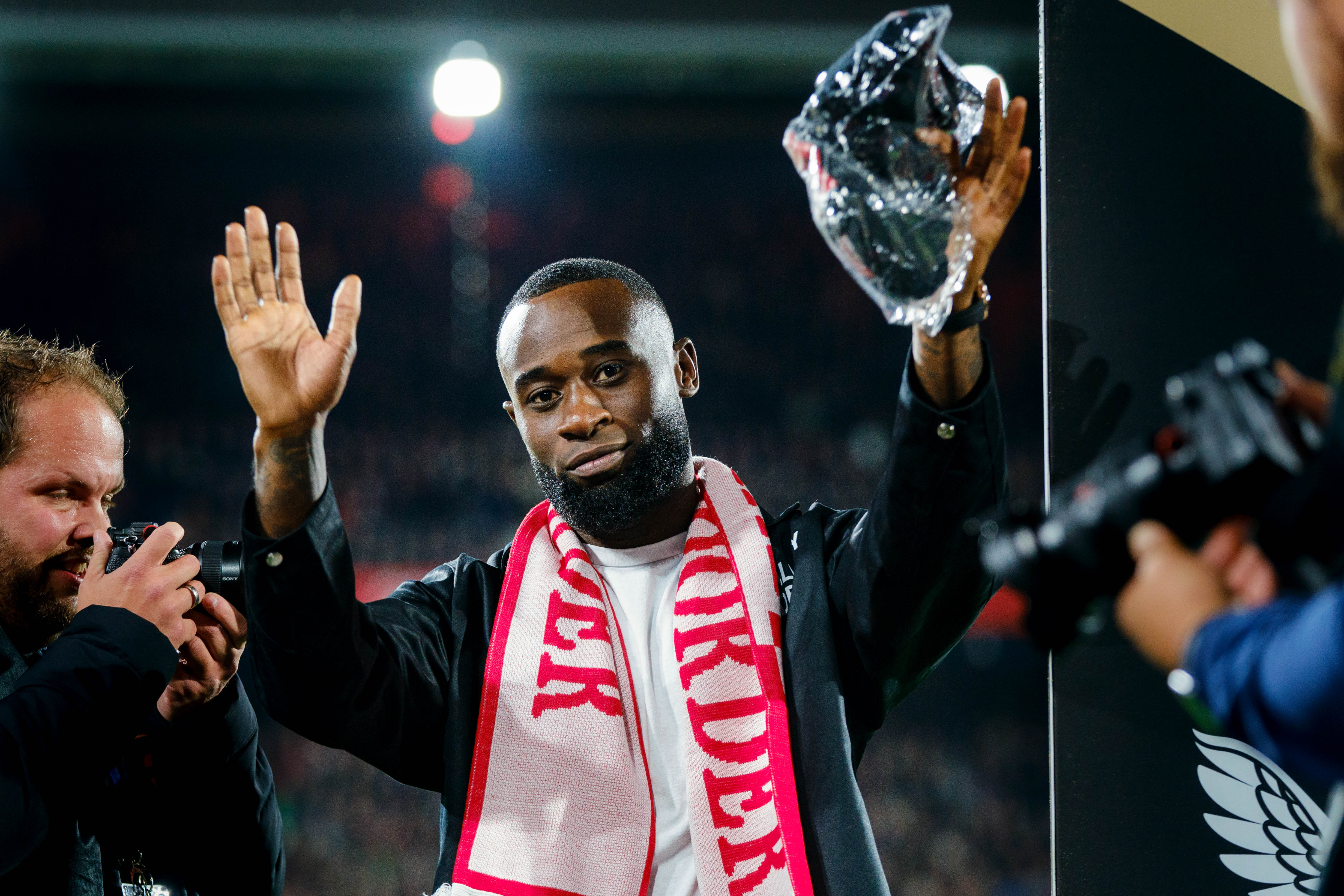 Feyenoord-fans witheet op Geertruida: "Je bent een verrader"