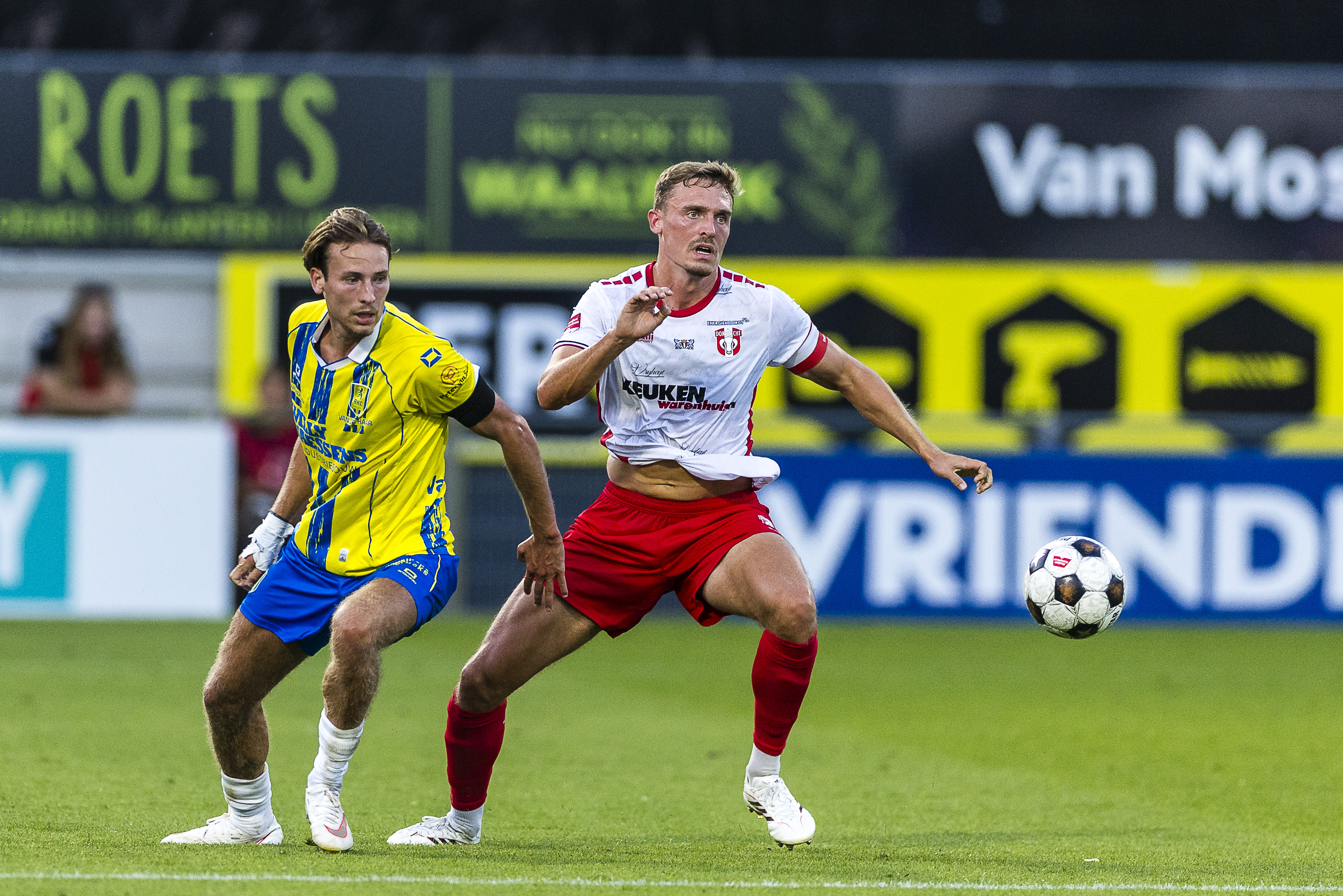'Oud-Feyenoorder Valk mogelijk naar Telstar'