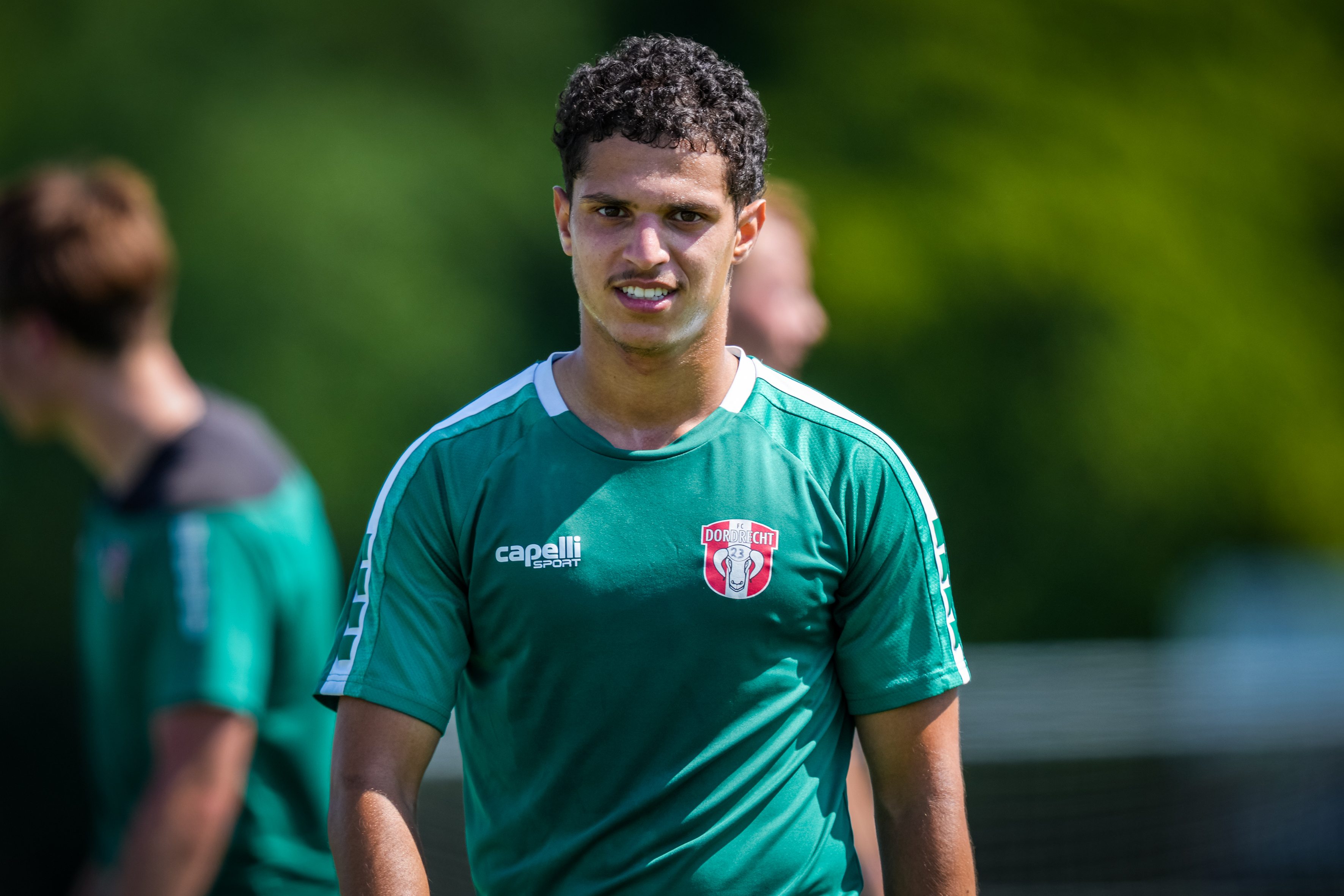 Ouarghi maakt indruk bij FC Dordrecht: Feyenoord-talent al drie keer beslissend