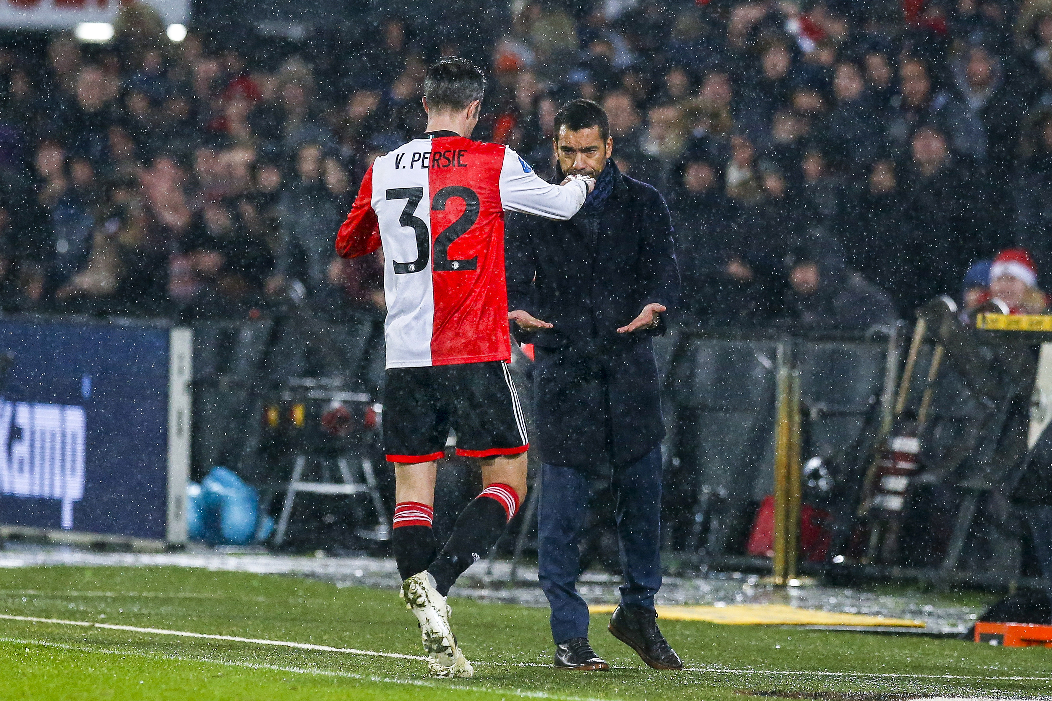 van-bronckhorst-van-persie-pro-shots