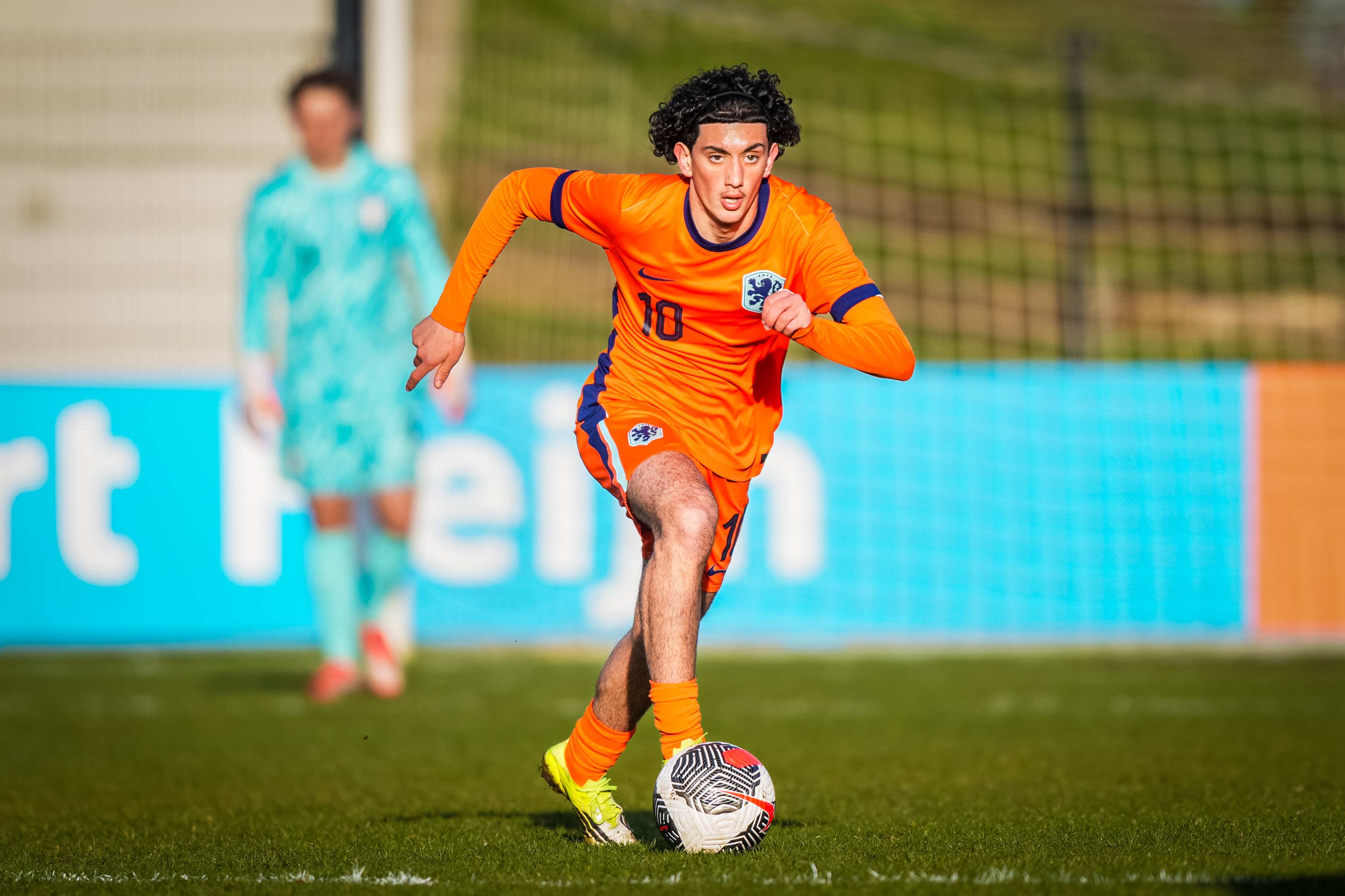 arman-nahany-oranje-o19-pro-shots
