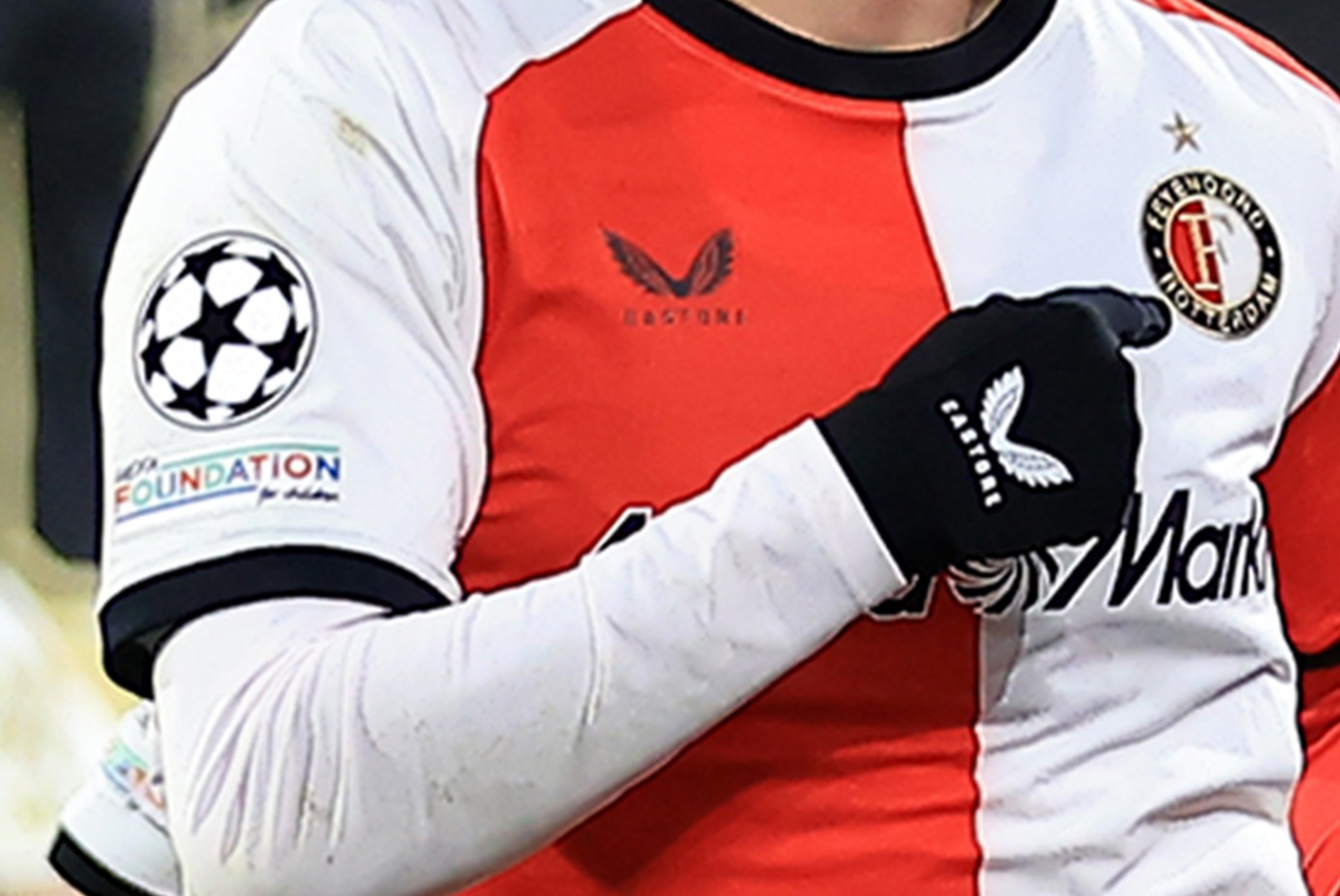 Feyenoord-debutanten gaan in Champions League spelen met nieuwe badge