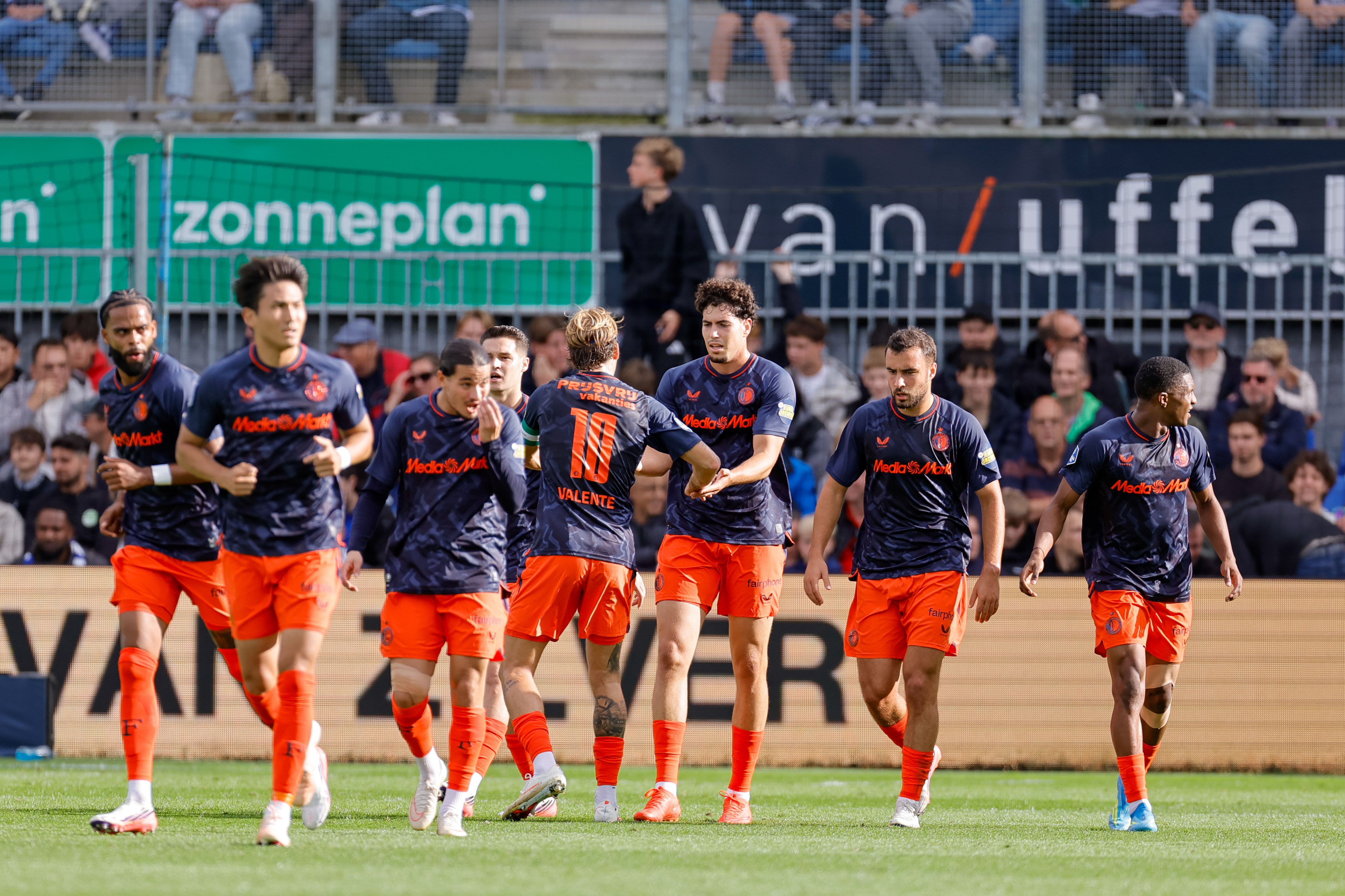 Perez en Vink strooien met complimenten: "Dit kan de push zijn om titelkandidaat te worden"