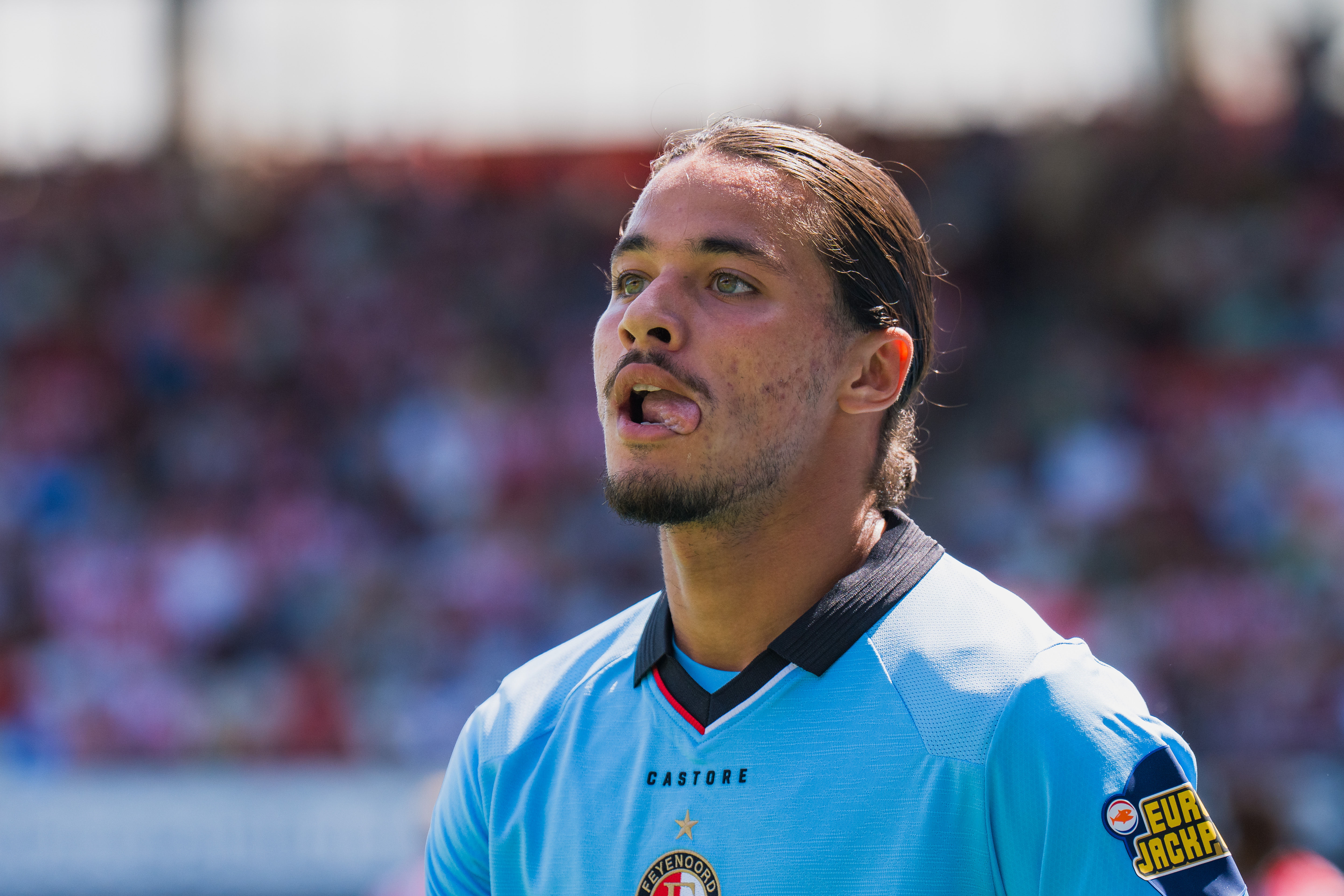 'Telegraaf • Hadj Moussa zwaar ontstemd: Feyenoord komt gemaakte afspraken niet na'