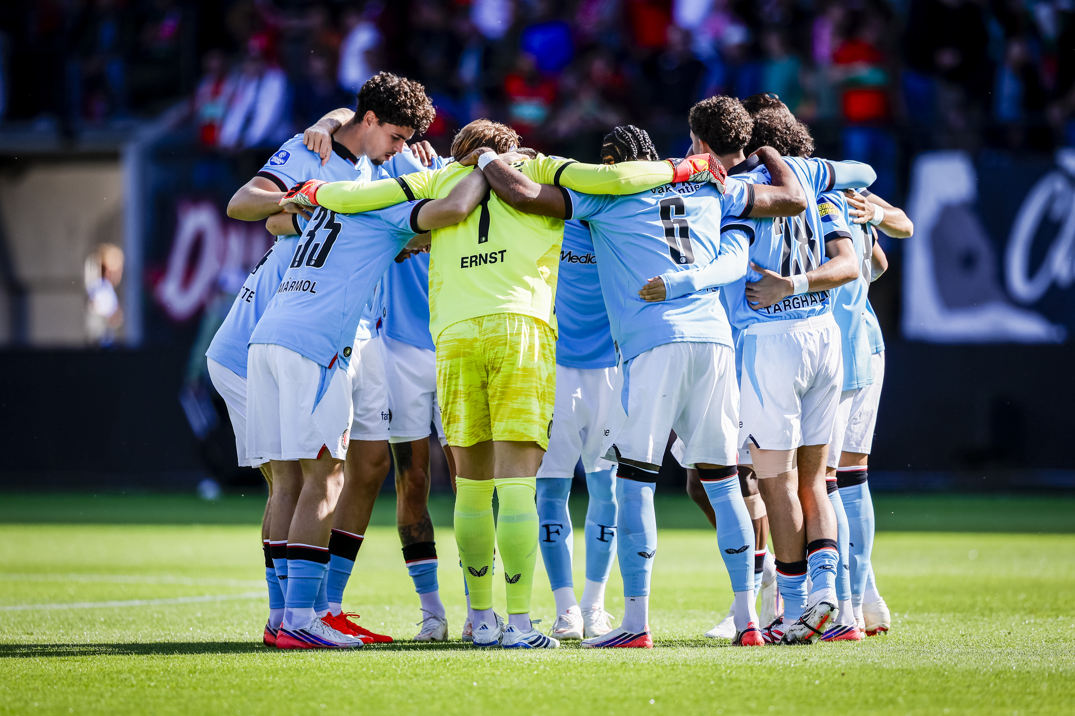 LIVE • N.E.C. - Feyenoord 0-0 [1H]