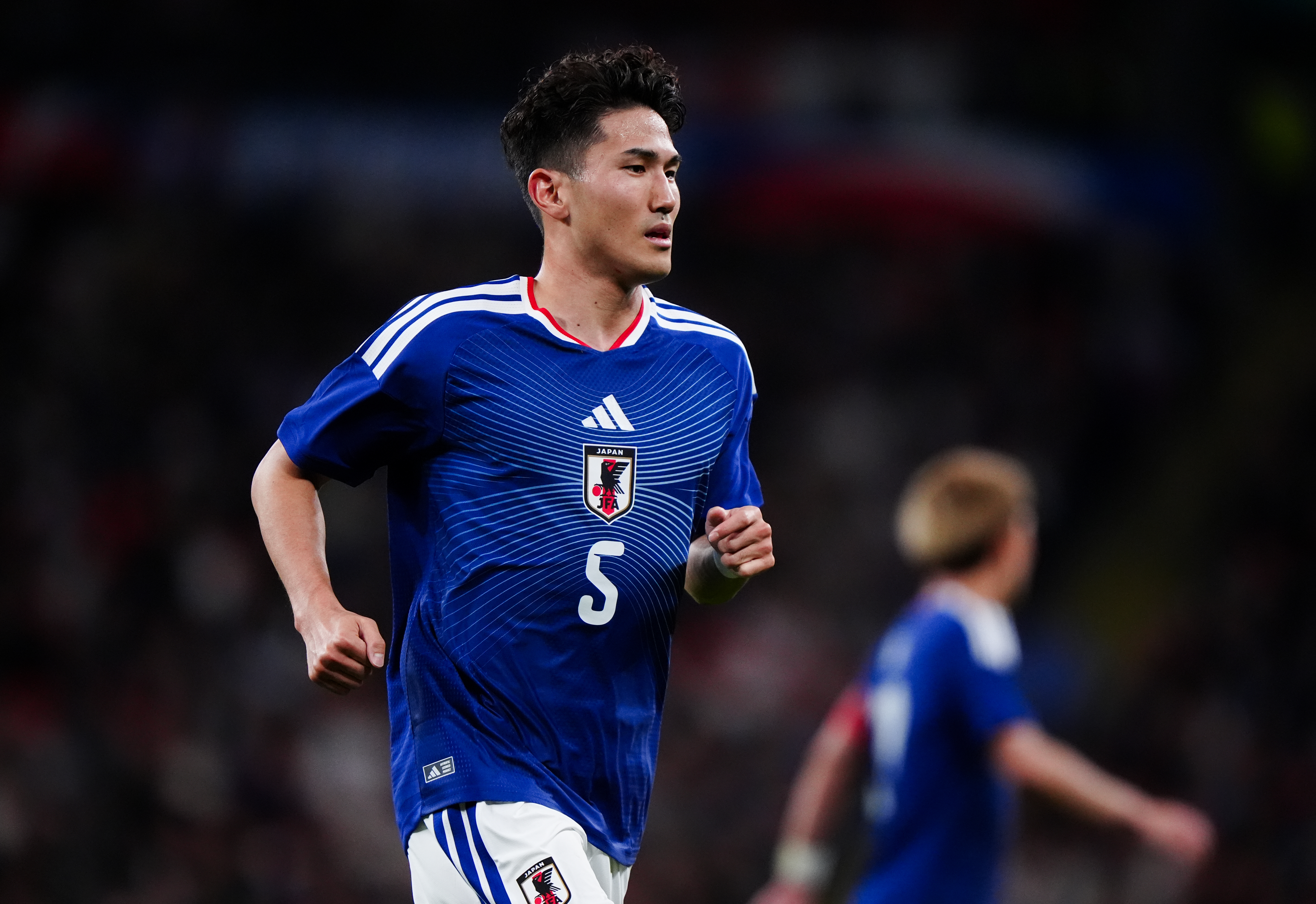 Watanabe speelt negentig minuten, Ueda direct weer belangrijk voor Japan