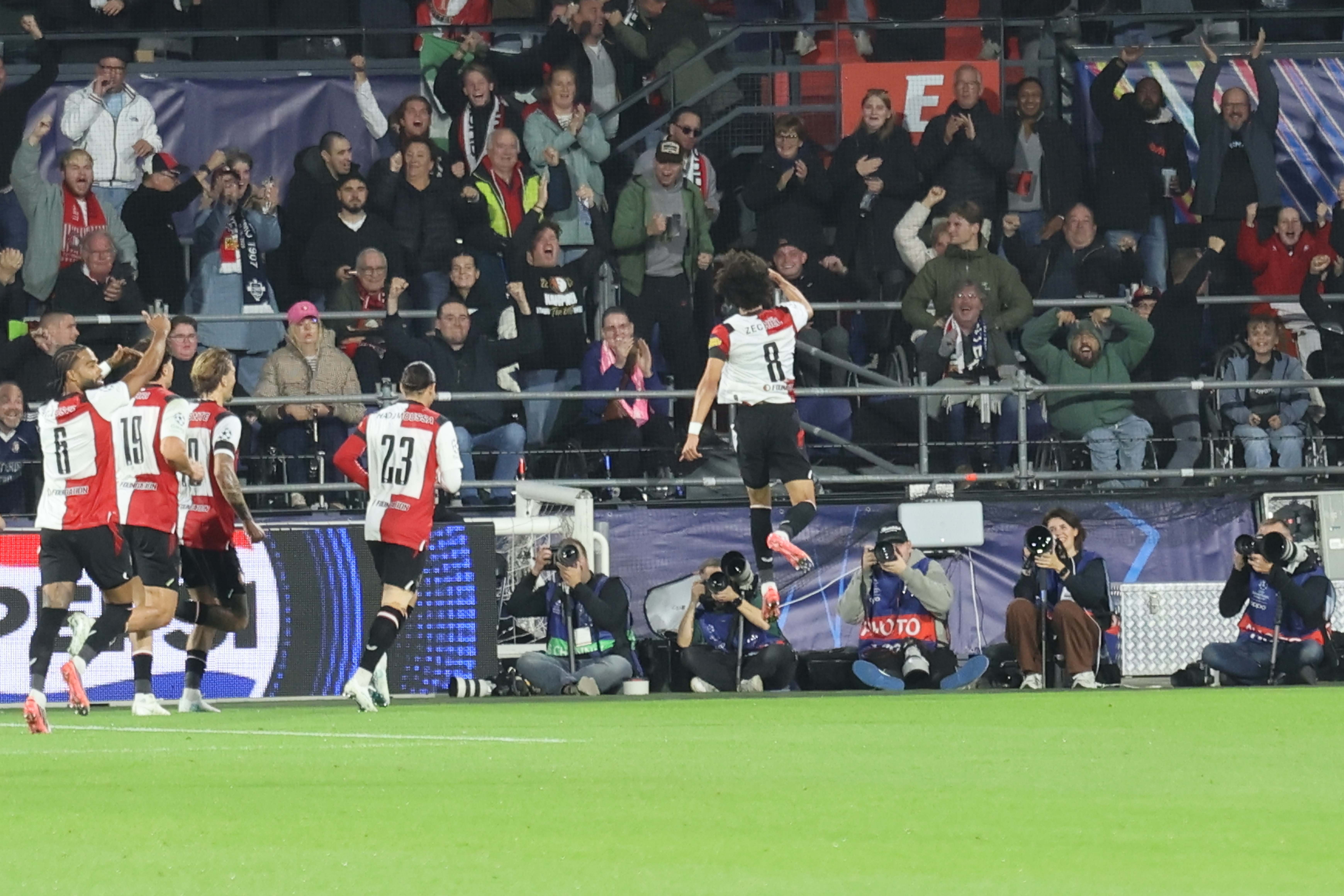 feyenoord-como-1907-3-2-jim-breeman-sports-photography-13