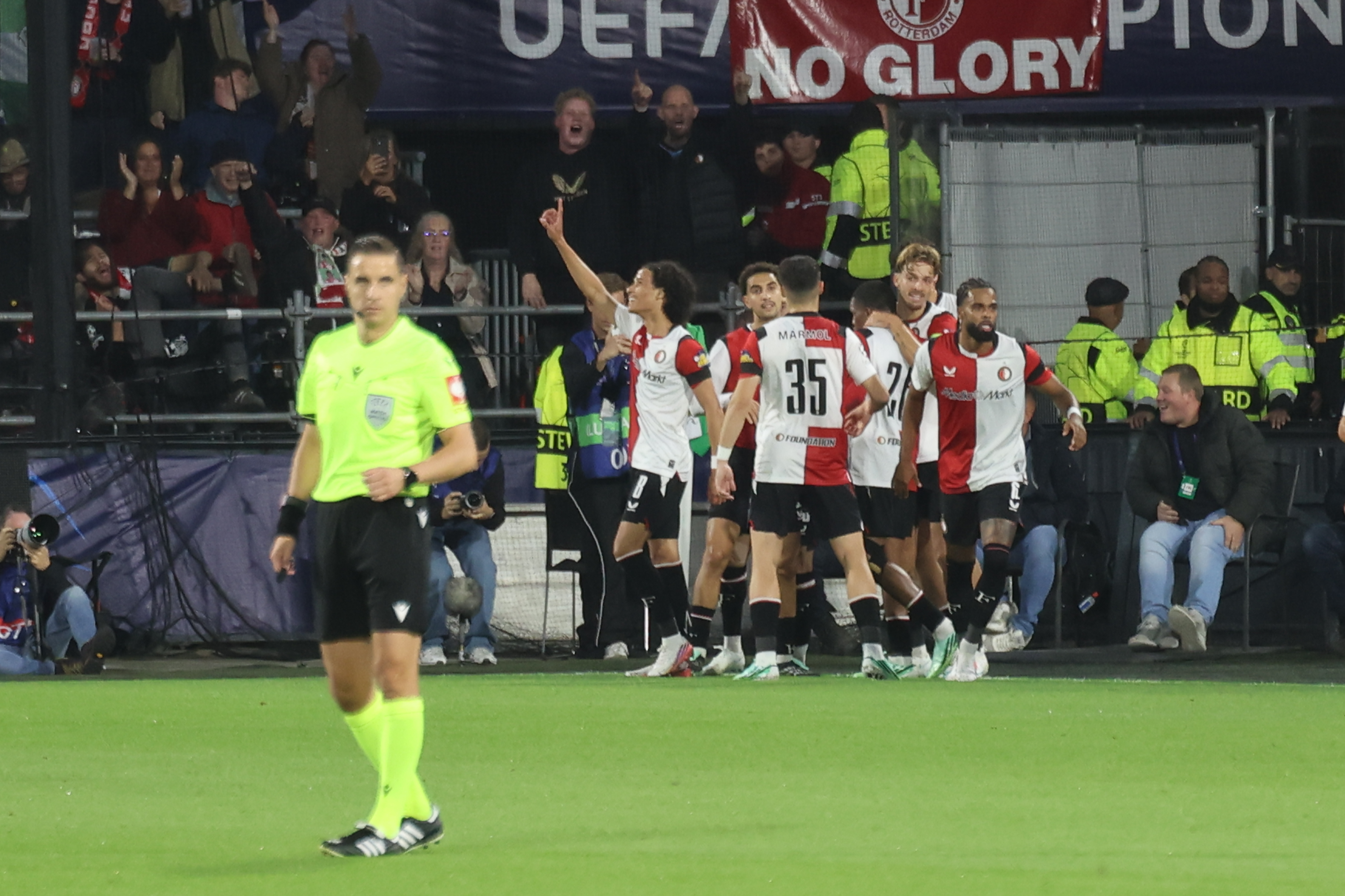 feyenoord-como-1907-3-2-jim-breeman-sports-photography-14