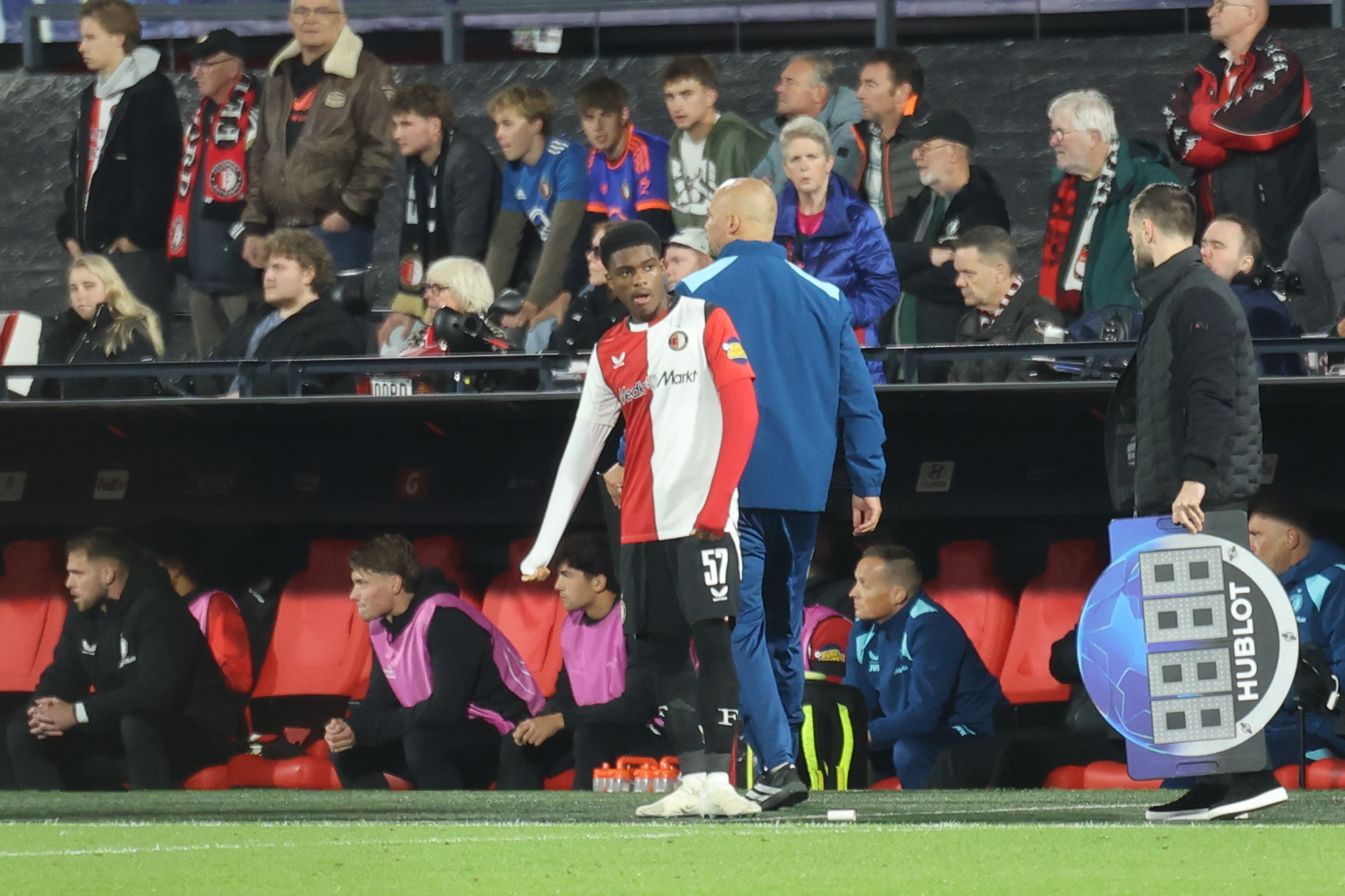 feyenoord-como-1907-3-2-jim-breeman-sports-photography-46