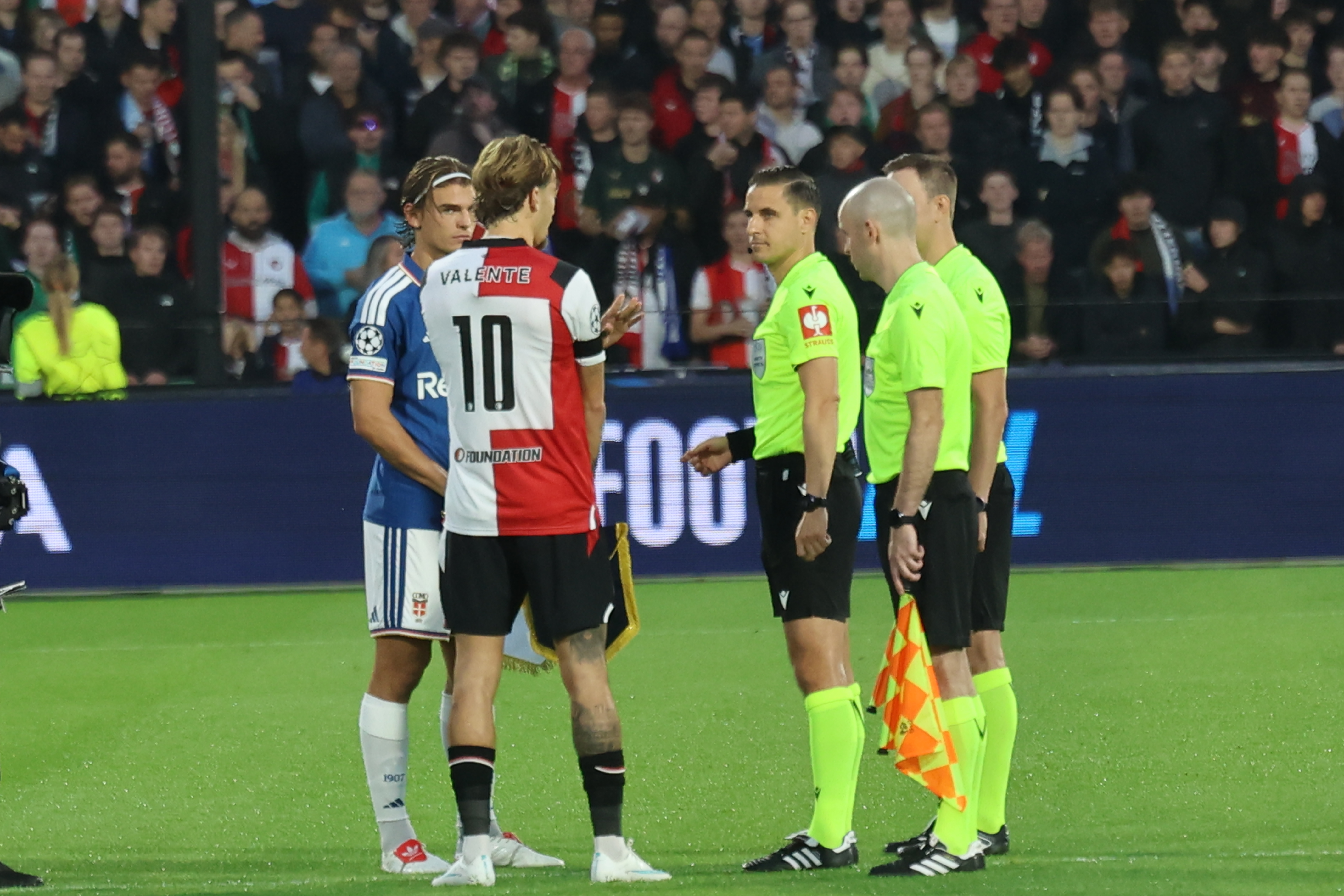 feyenoord-como-1907-3-2-jim-breeman-sports-photography-5
